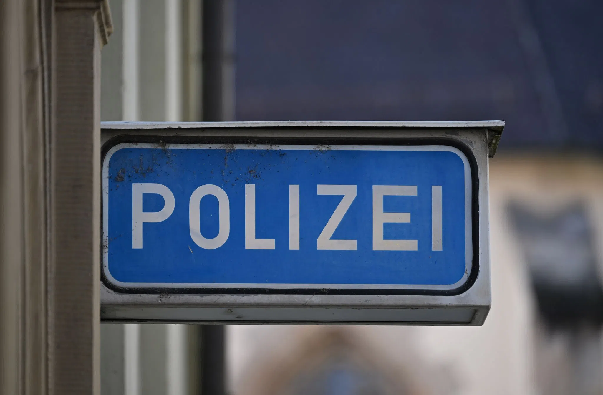 Streit ums Aufräumen - Jugendlicher bittet Polizei um Hilfe Streit ums Aufräumen - Jugendlicher bittet Polizei um Hilfe