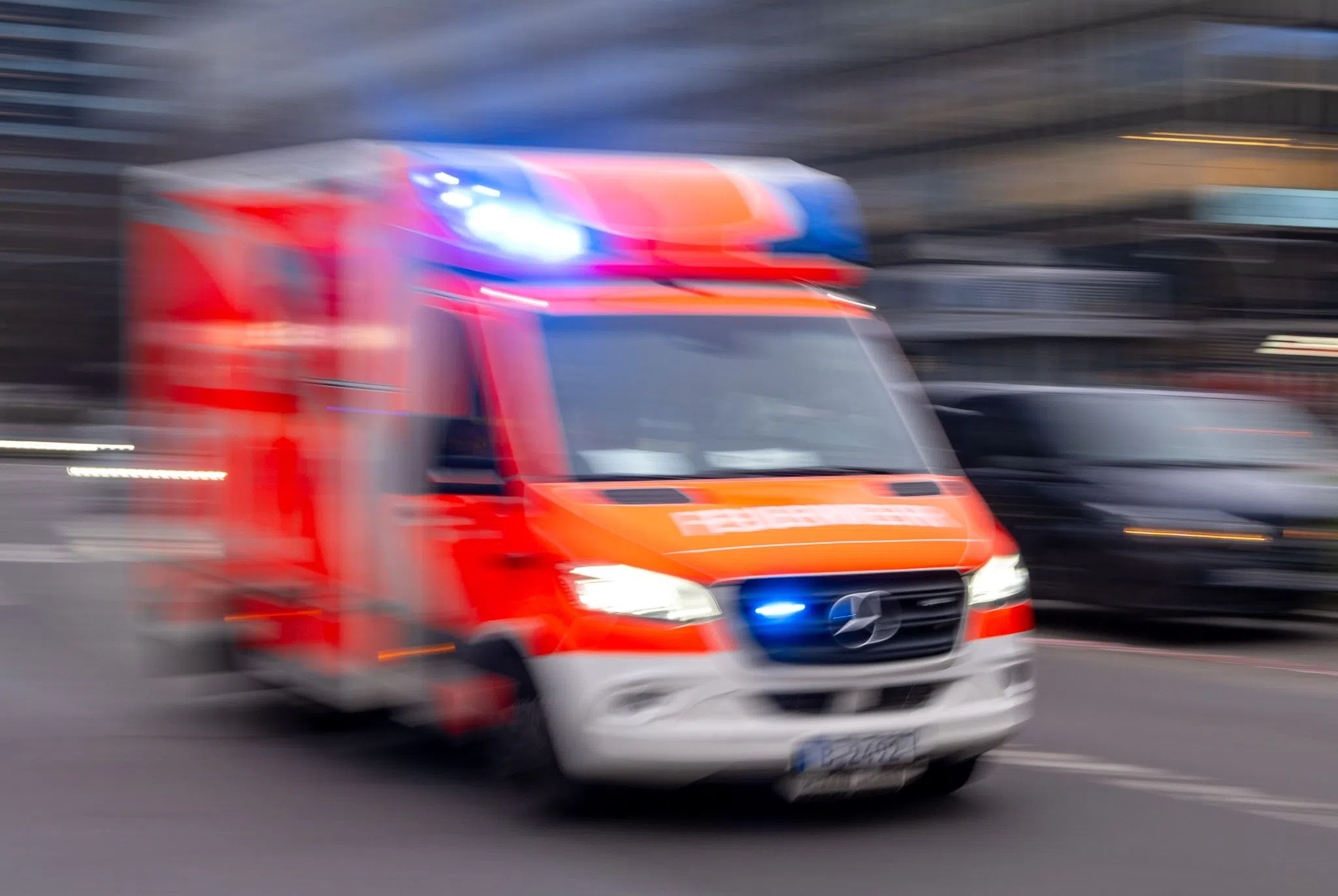 Kind von Bus angefahren und schwer verletzt