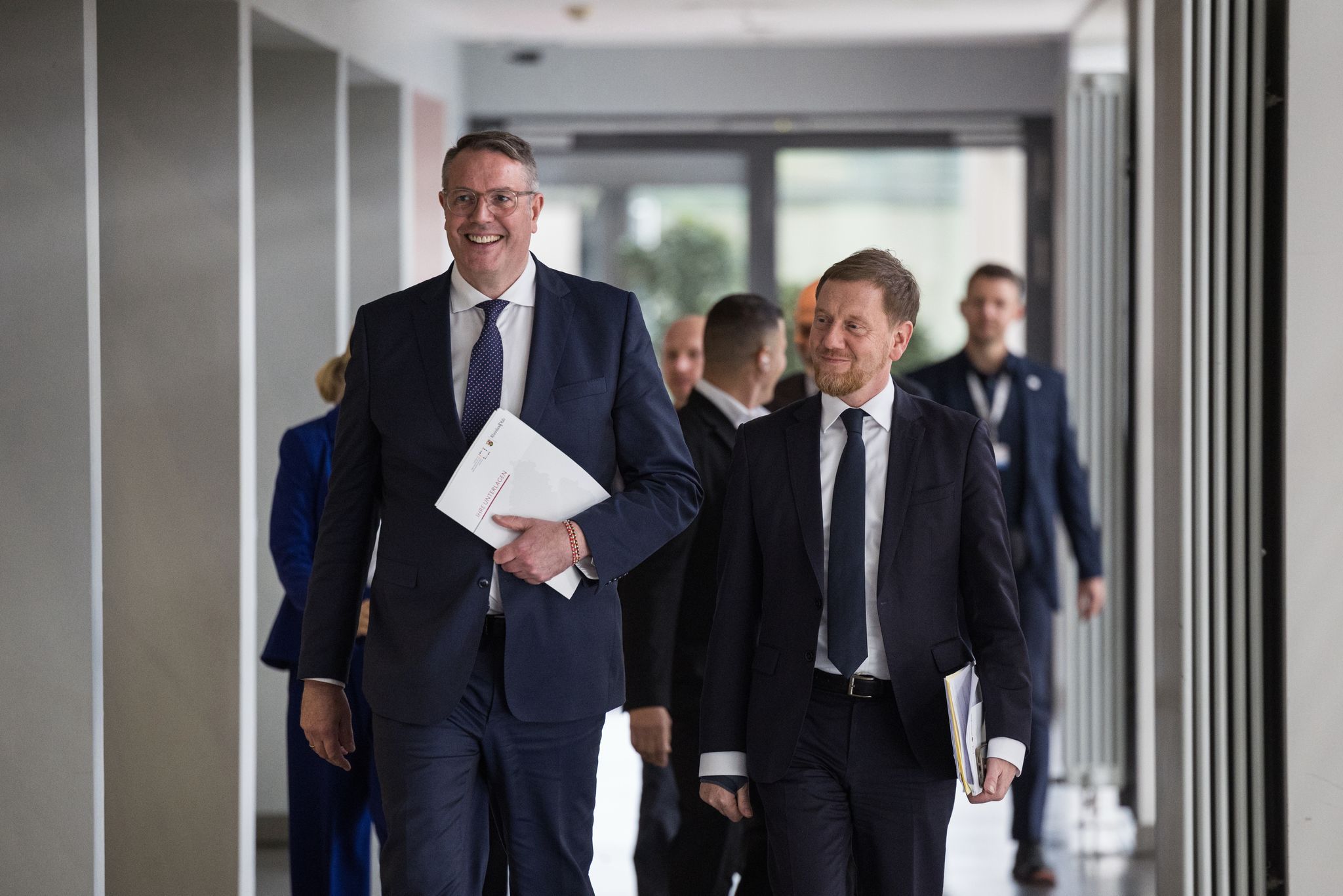 Länder gegen fixes Verbrenner-Aus und für Sozialstaatsreform
