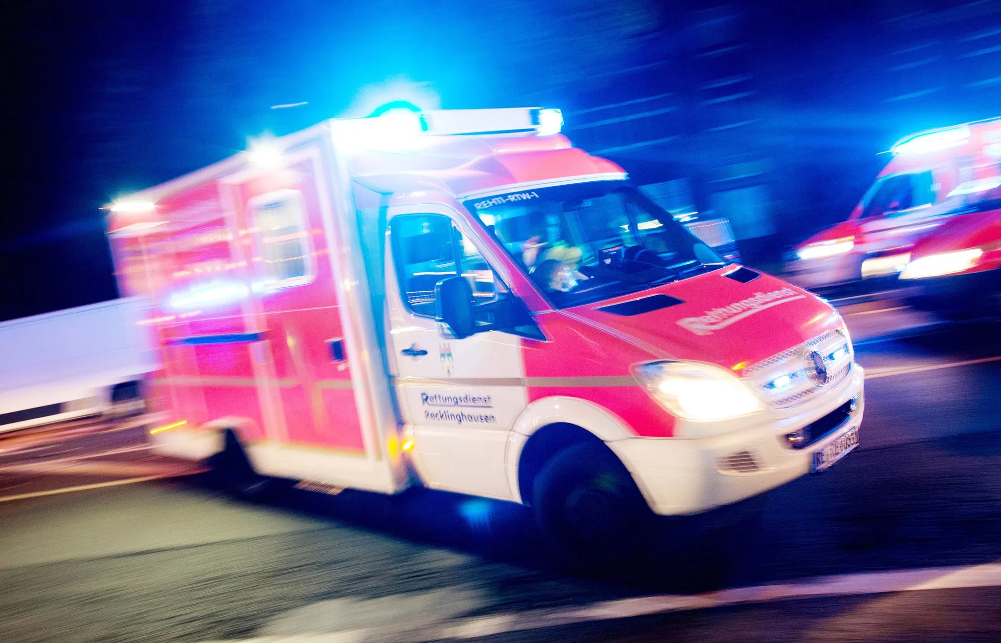 Rotlicht missachtet – Rollerfahrer schwer verletzt in Speyer