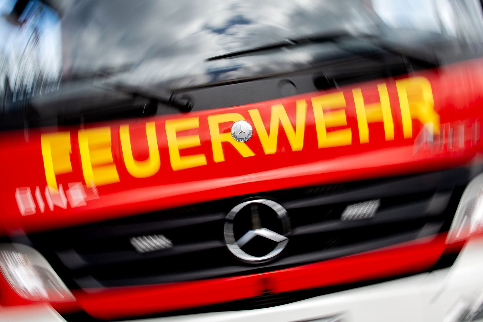 Großbrand in Koblenz – Rund 100 Einsatzkräfte vor Ort