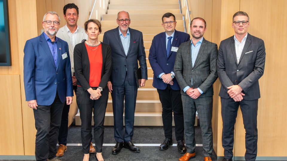 Debeka und Universität Koblenz bauen Kooperation weiter aus Debeka und Universität Koblenz bauen Kooperation weiter aus