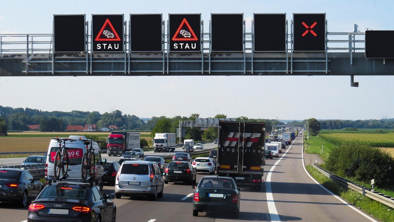 Staugefahr zum Herbstferienstart