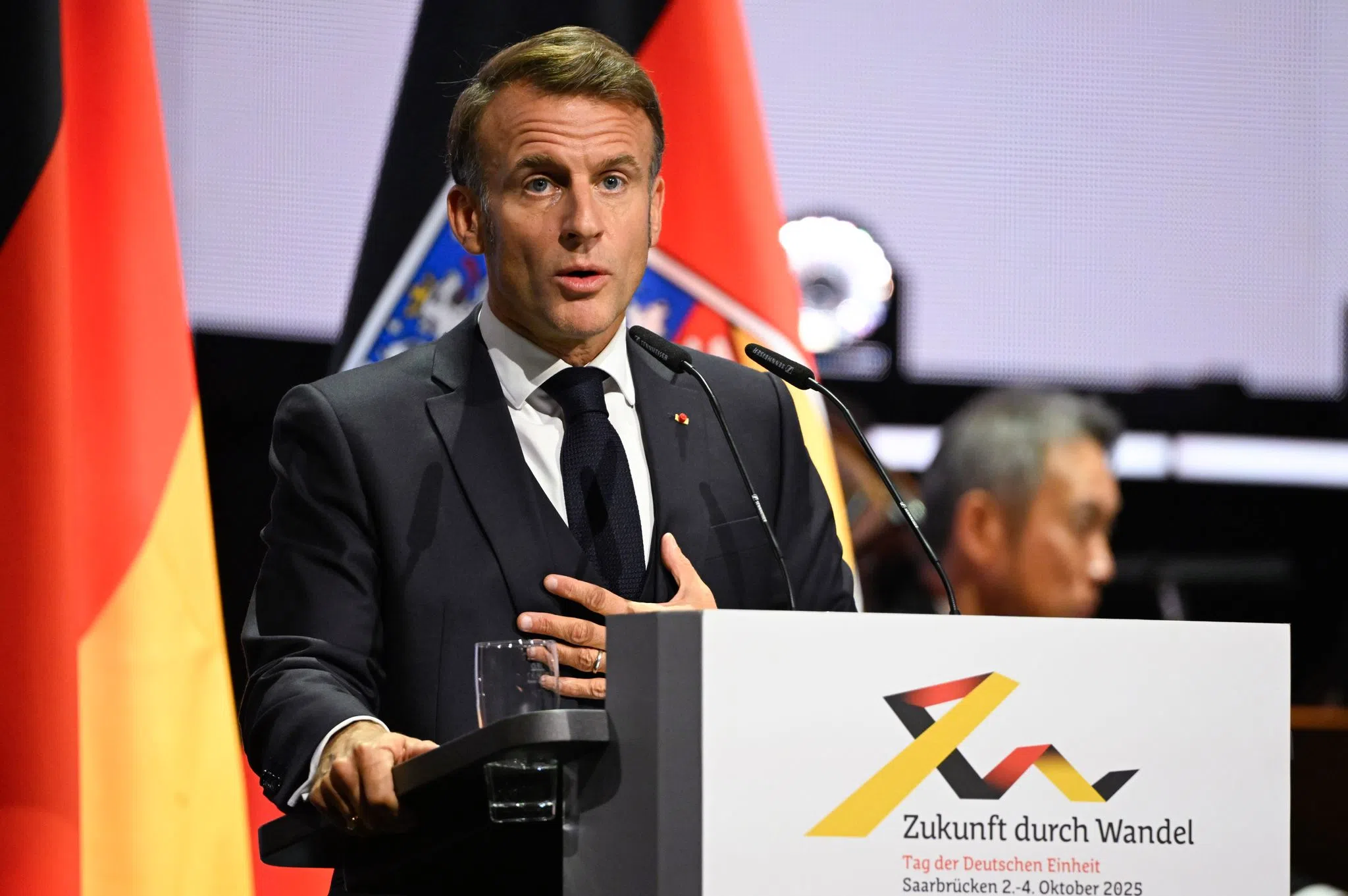 Macron fordert bei Einheitsfeier Schutz der Demokratie