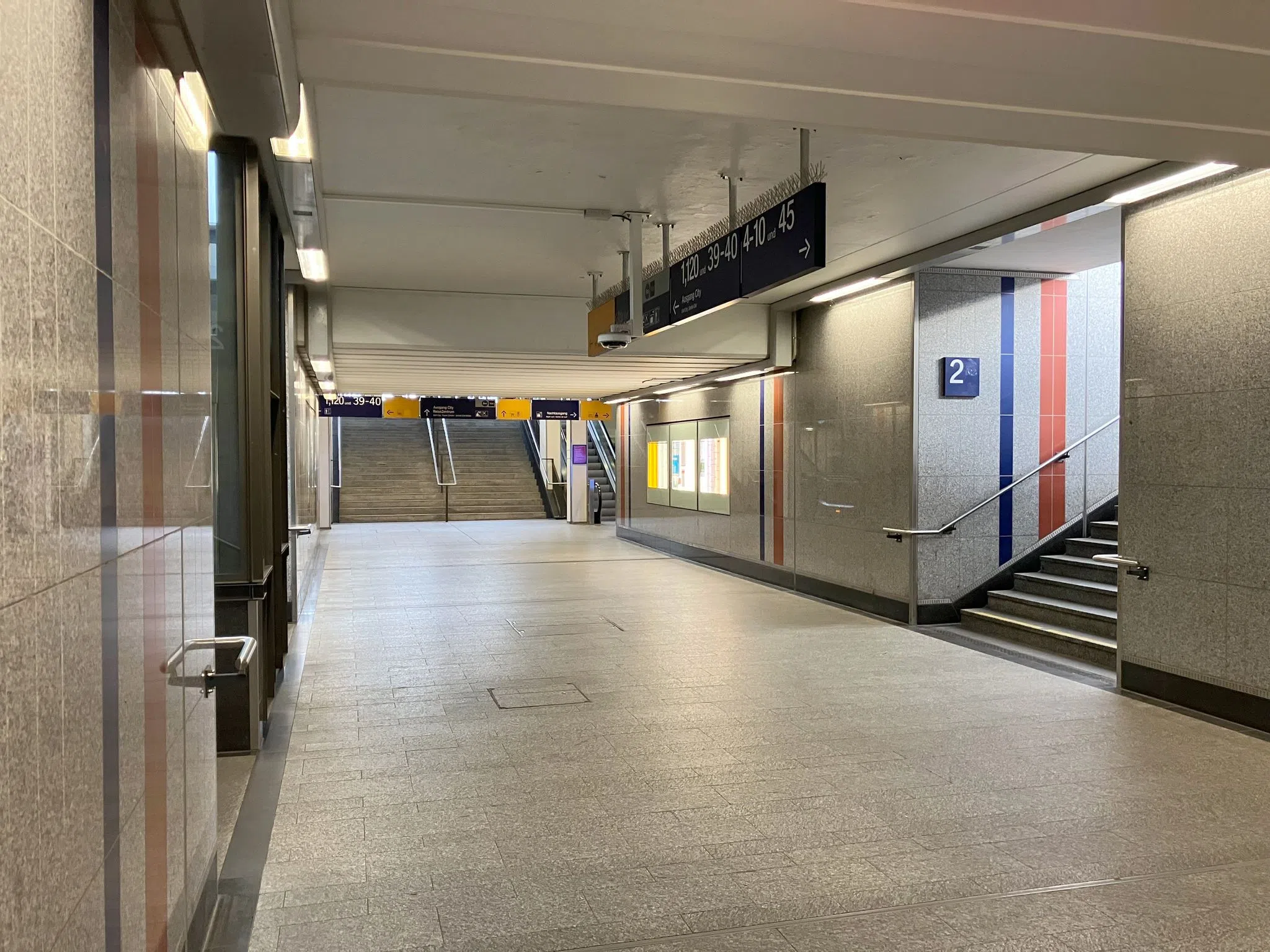Gewalt gegen Obdachlosen am Bahnhof – Opfer erkennt Täter