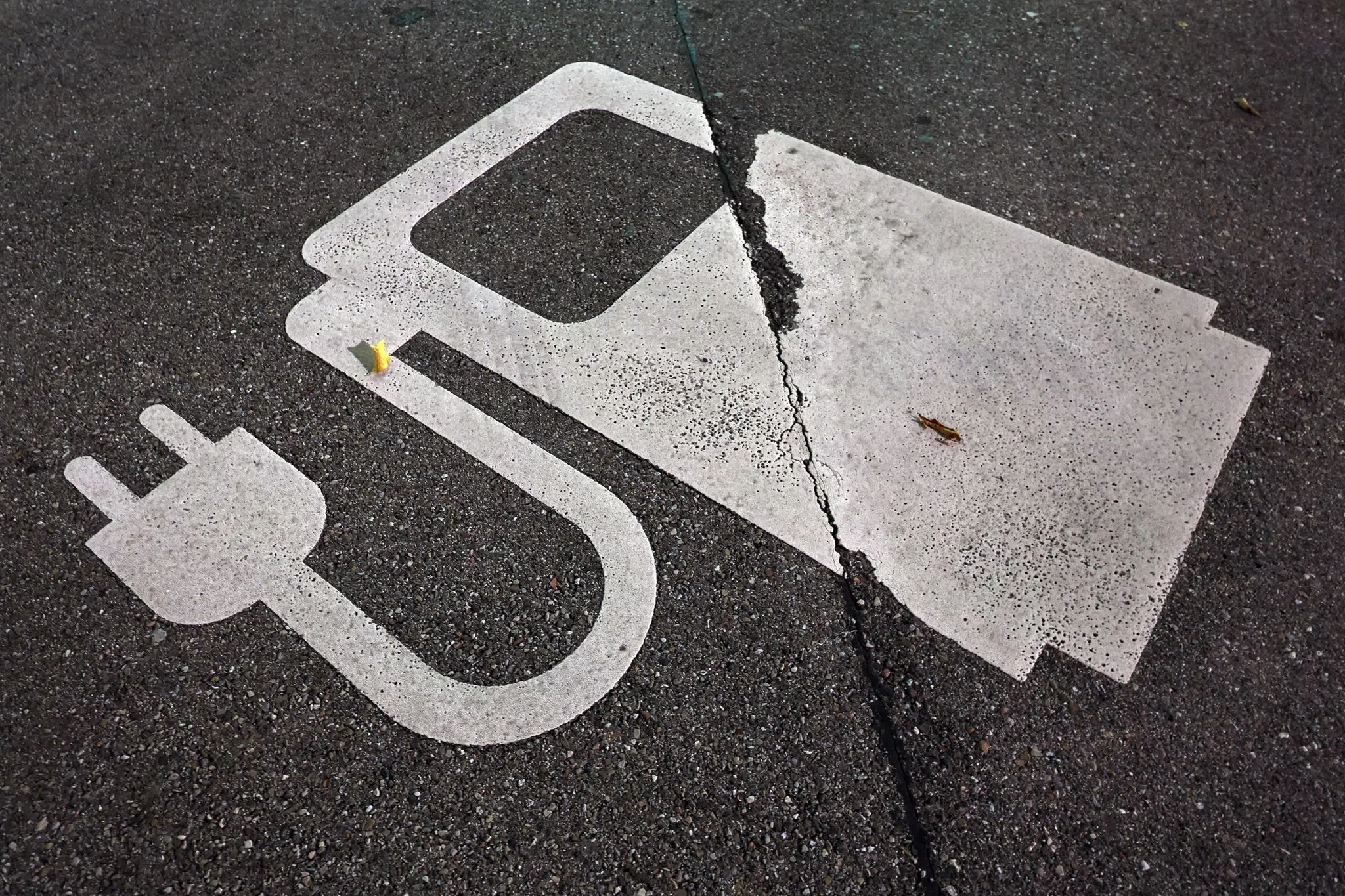 Rheinland-Pfalz: Auf einen Ladepunkt kommen 21 Elektroautos