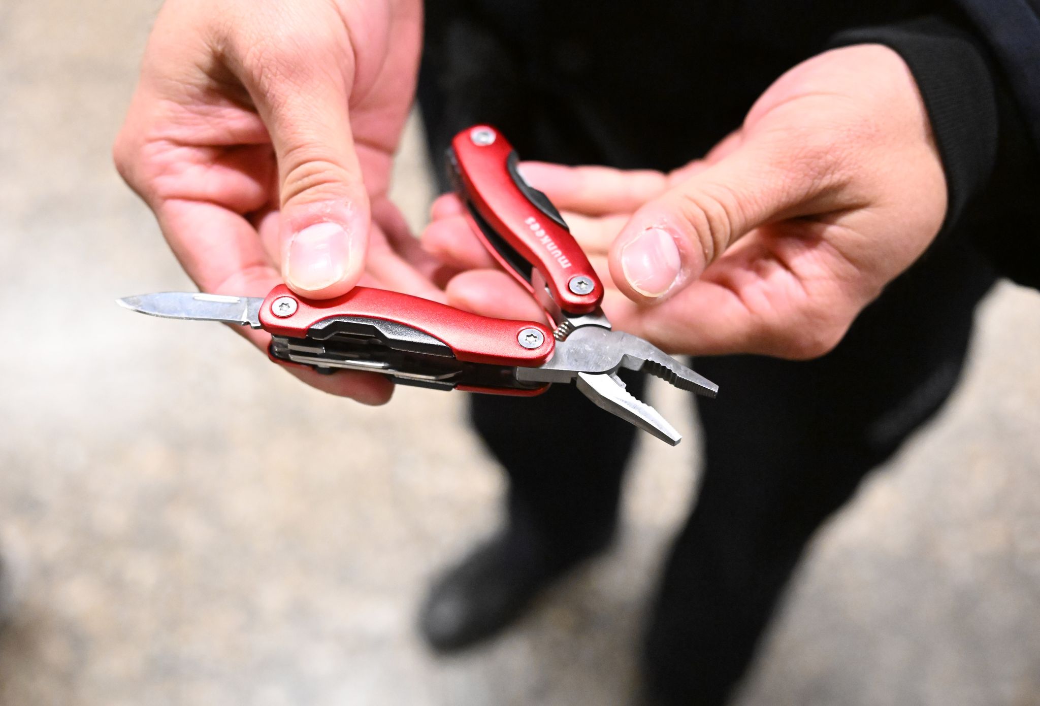 Messerverbot in Bus und Bahn in Kraft