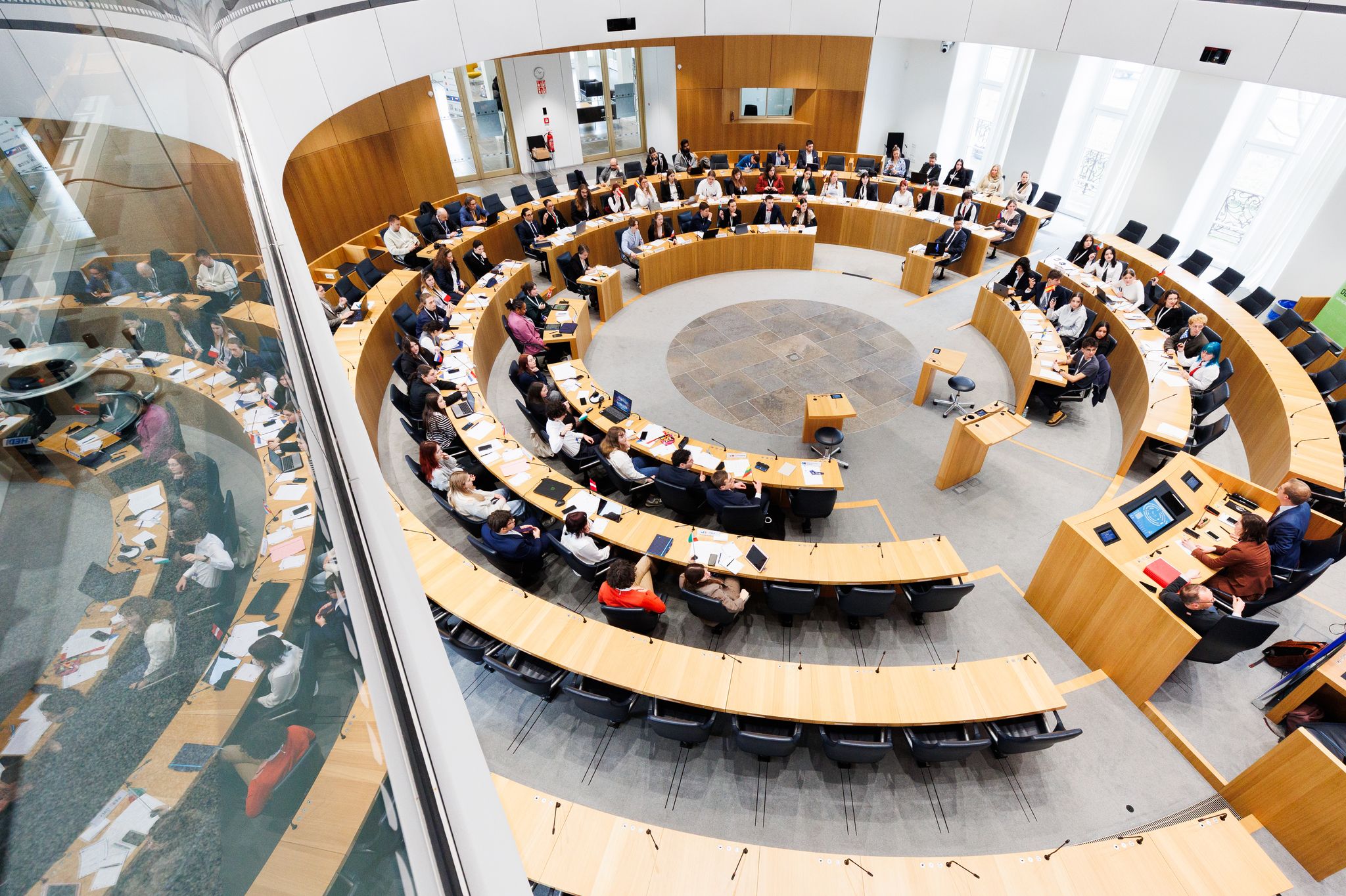 Landtag debattiert über Sondervermögen und Straßenbau
