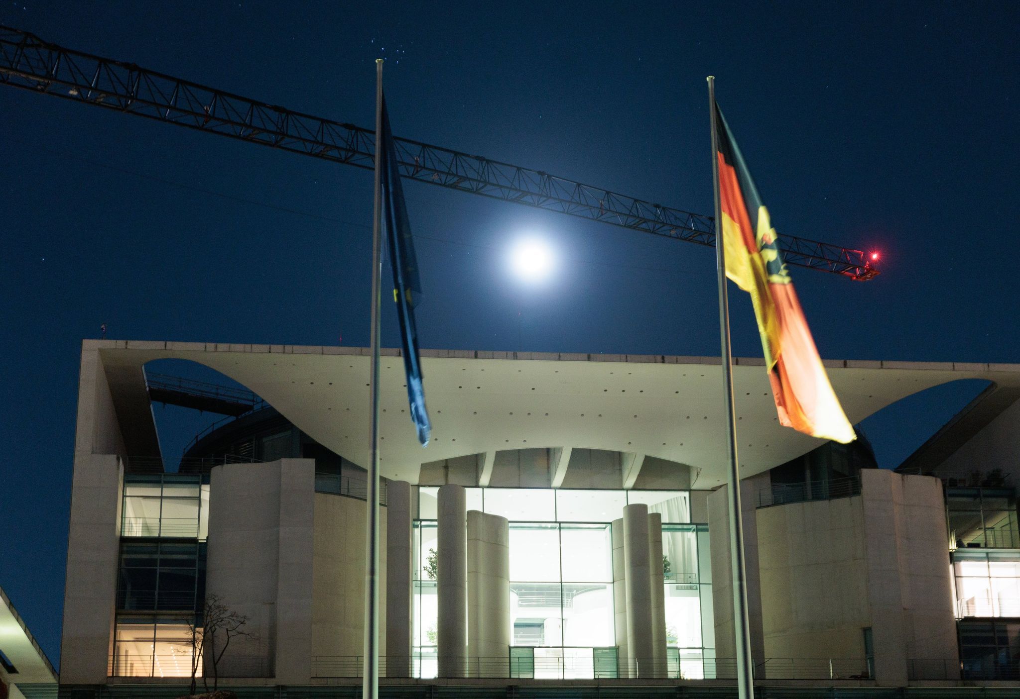 Kanzler sieht Stahlindustrie in «existenzbedrohender Krise» Kanzler sieht Stahlindustrie in «existenzbedrohender Krise»