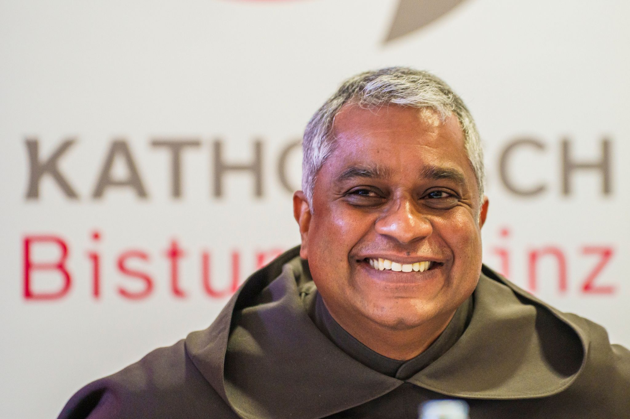 «Fünf-Minuten-Predigten» - Neuer Weihbischof für Mainz