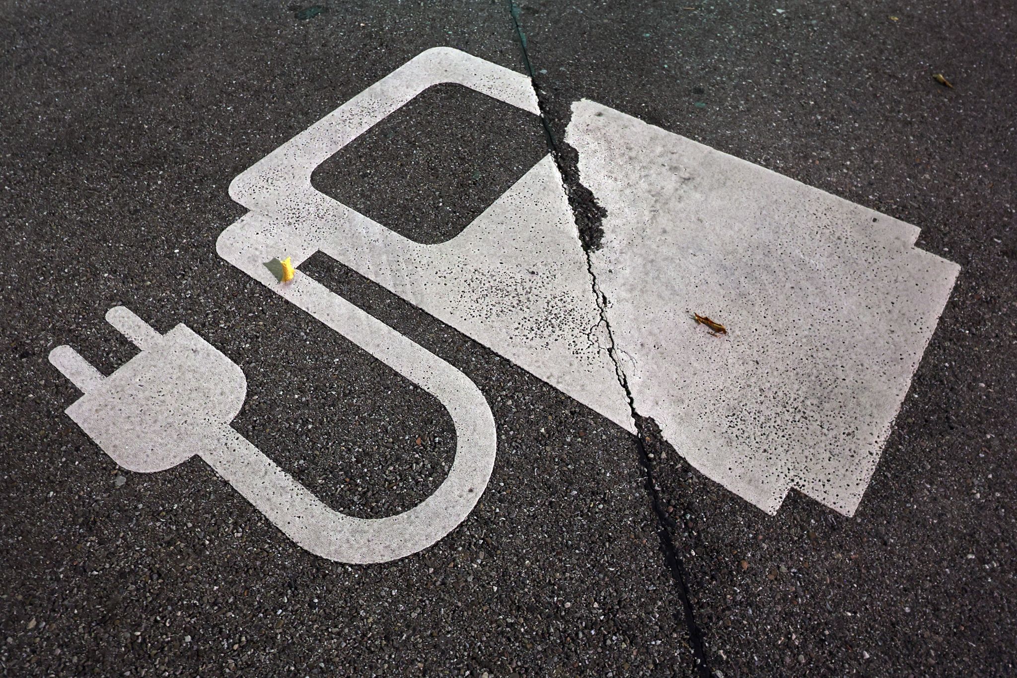 Saarland bei Ladepunkten für Elektroautos Schlusslicht