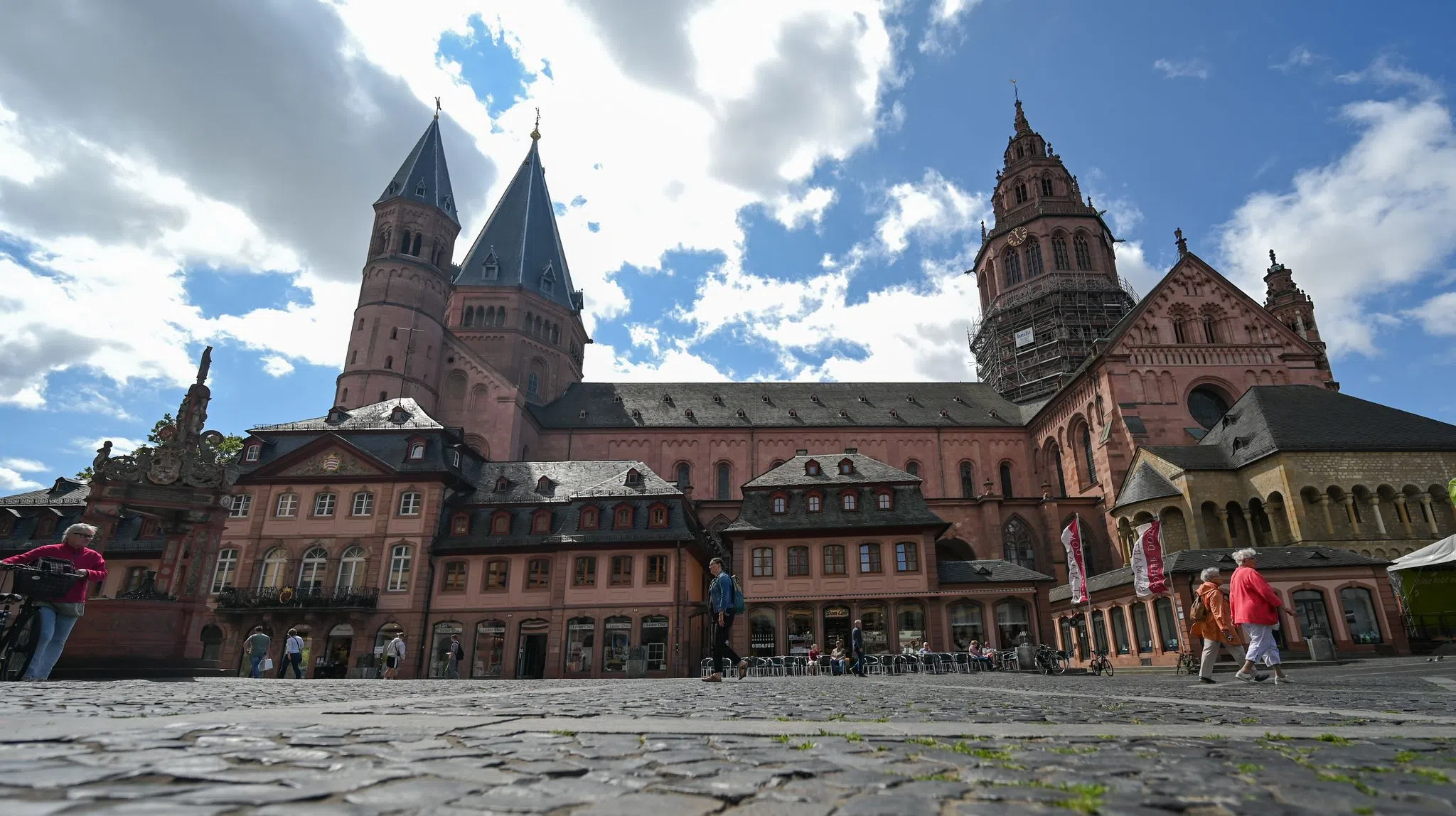 Neuer Weihbischof für das Bistum Mainz gefunden