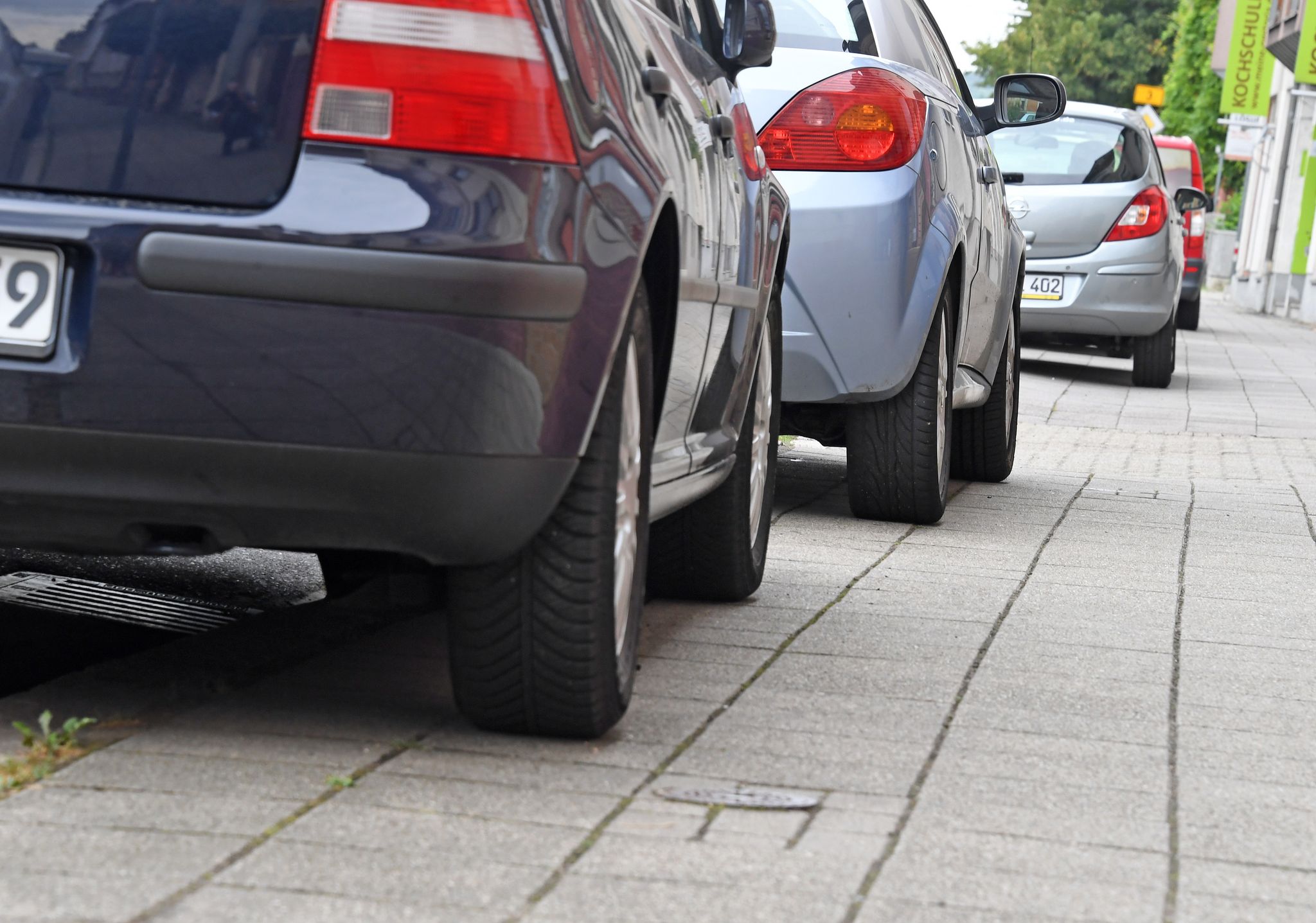 Städte laut Umwelthilfe oft zu nachsichtig bei Gehwegparken