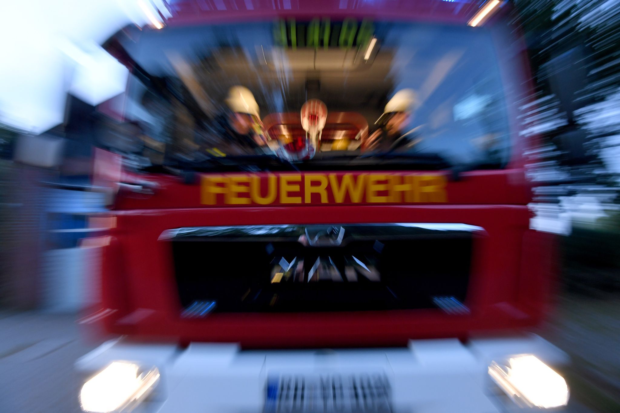 Brand und Unfall behindern Bahnverkehr