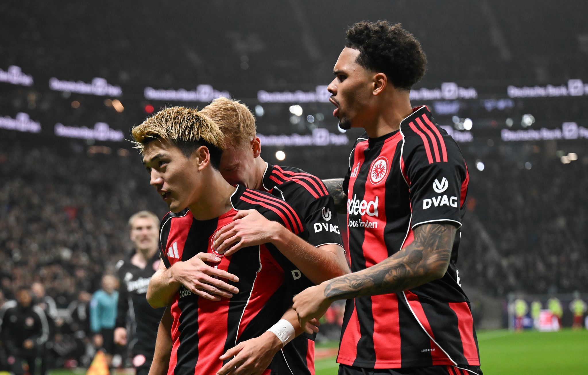 Eintracht gewinnt Derby gegen Mainz Eintracht gewinnt Derby gegen Mainz