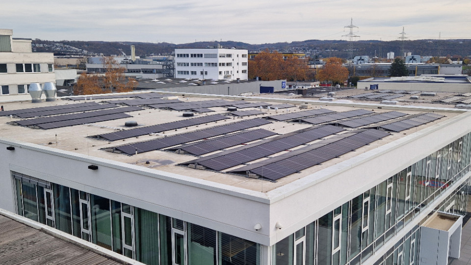 CGM stattet Koblenzer Standort mit 1.200 Photovoltaik-Modulen aus
