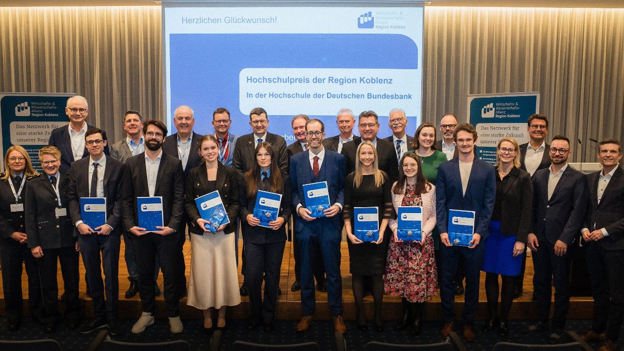 Hochschulpreis der WWA Region Koblenz: acht wissenschaftliche Arbeiten prämiert