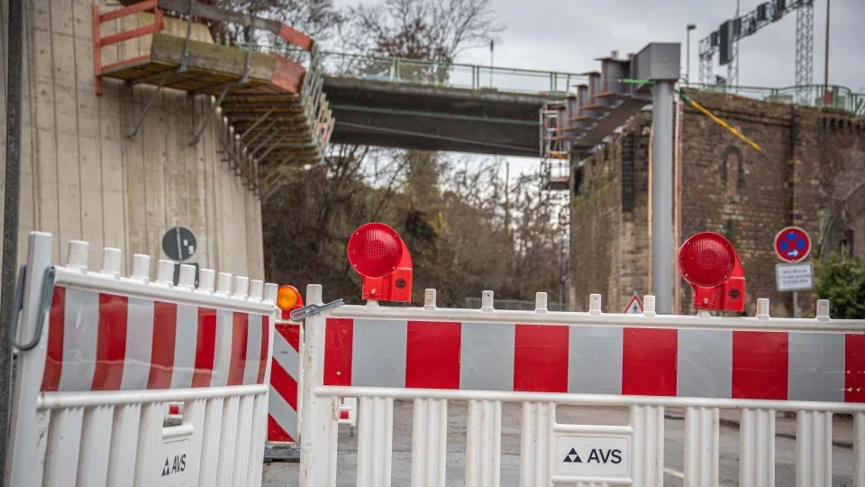 Pfaffendorfer Brücke: Emser Straße für fünfeinhalb Wochen erneut gesperrt