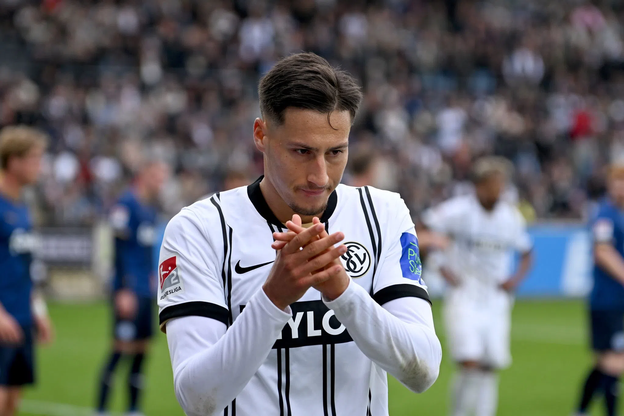 Berichte: Eintracht Frankfurt holt Zweitliga-Shootingstar