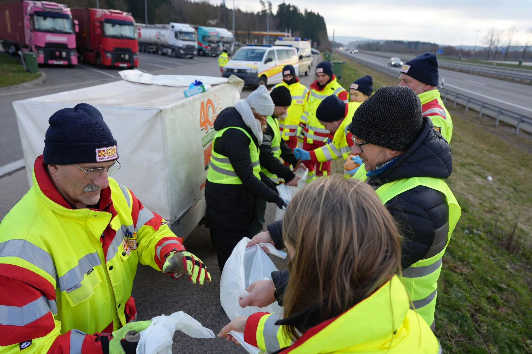 Weihnachten auf der Autobahn - Geschenke für Lkw-Fahrer