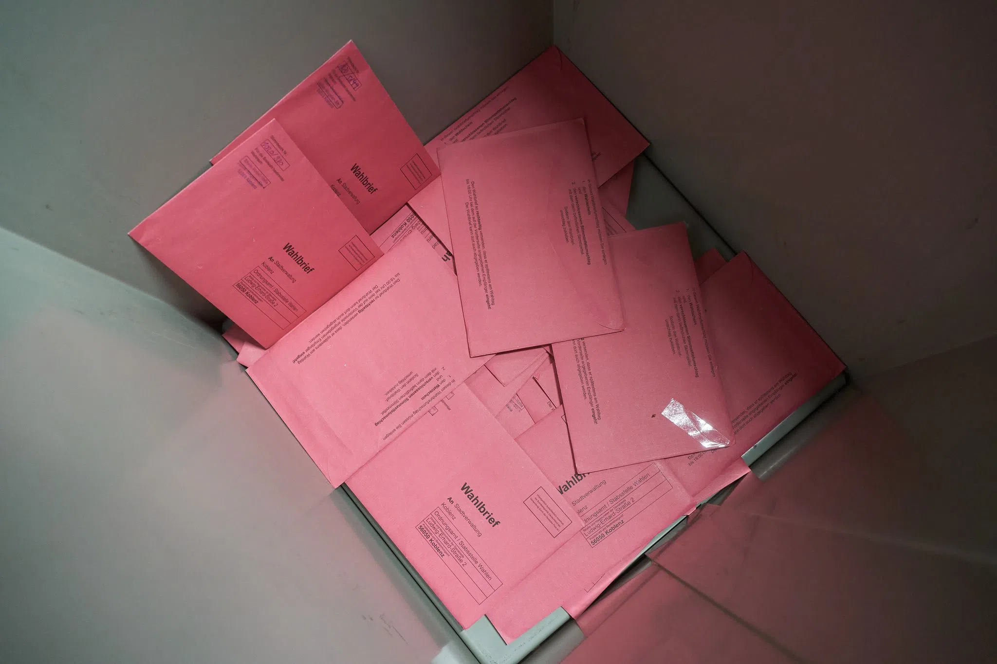 12 Parteien treten bei Landtagswahl in Rheinland-Pfalz an