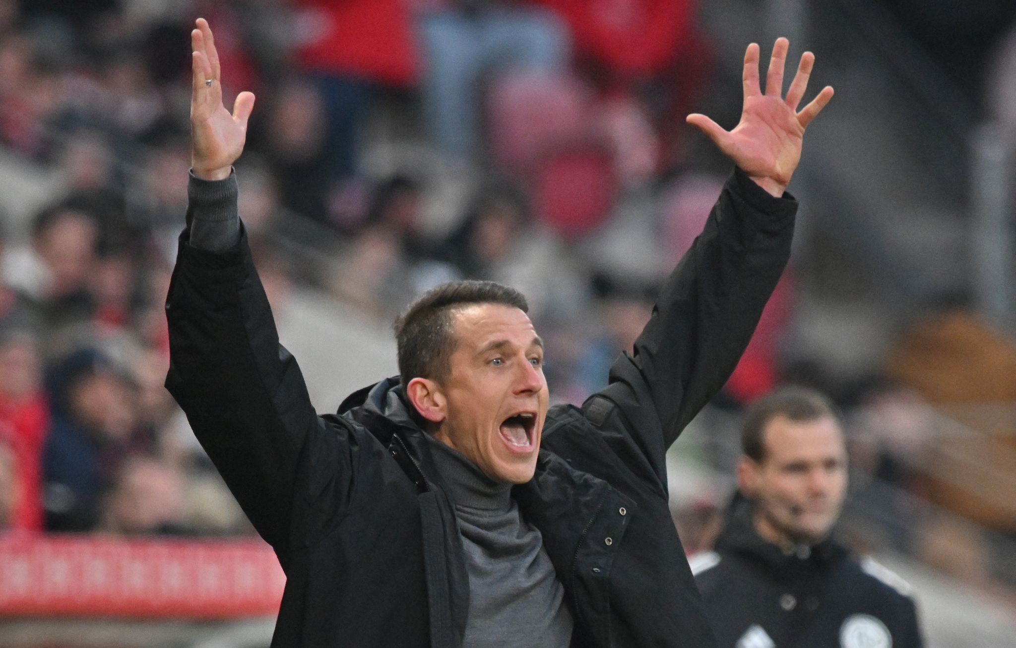 Wolfsburgs Coach Bauer vom Auftritt in Mainz bedient