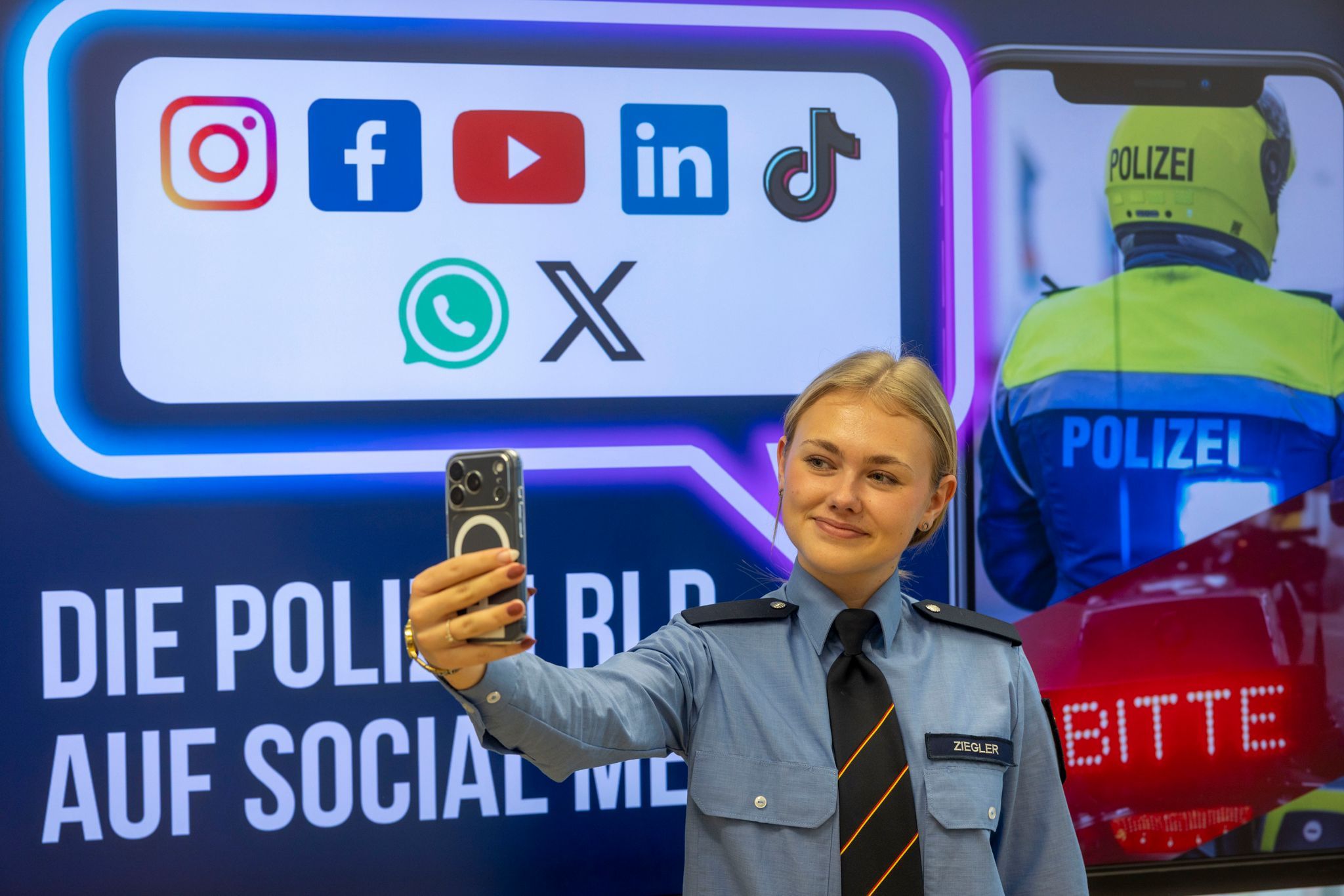 Kurzvideos für Nachwuchs - Influencerin wirbt für Polizei