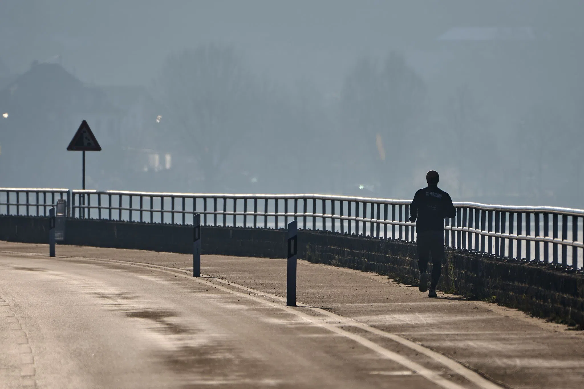 Frost bringt Glättegefahr in Rheinland-Pfalz und im Saarland