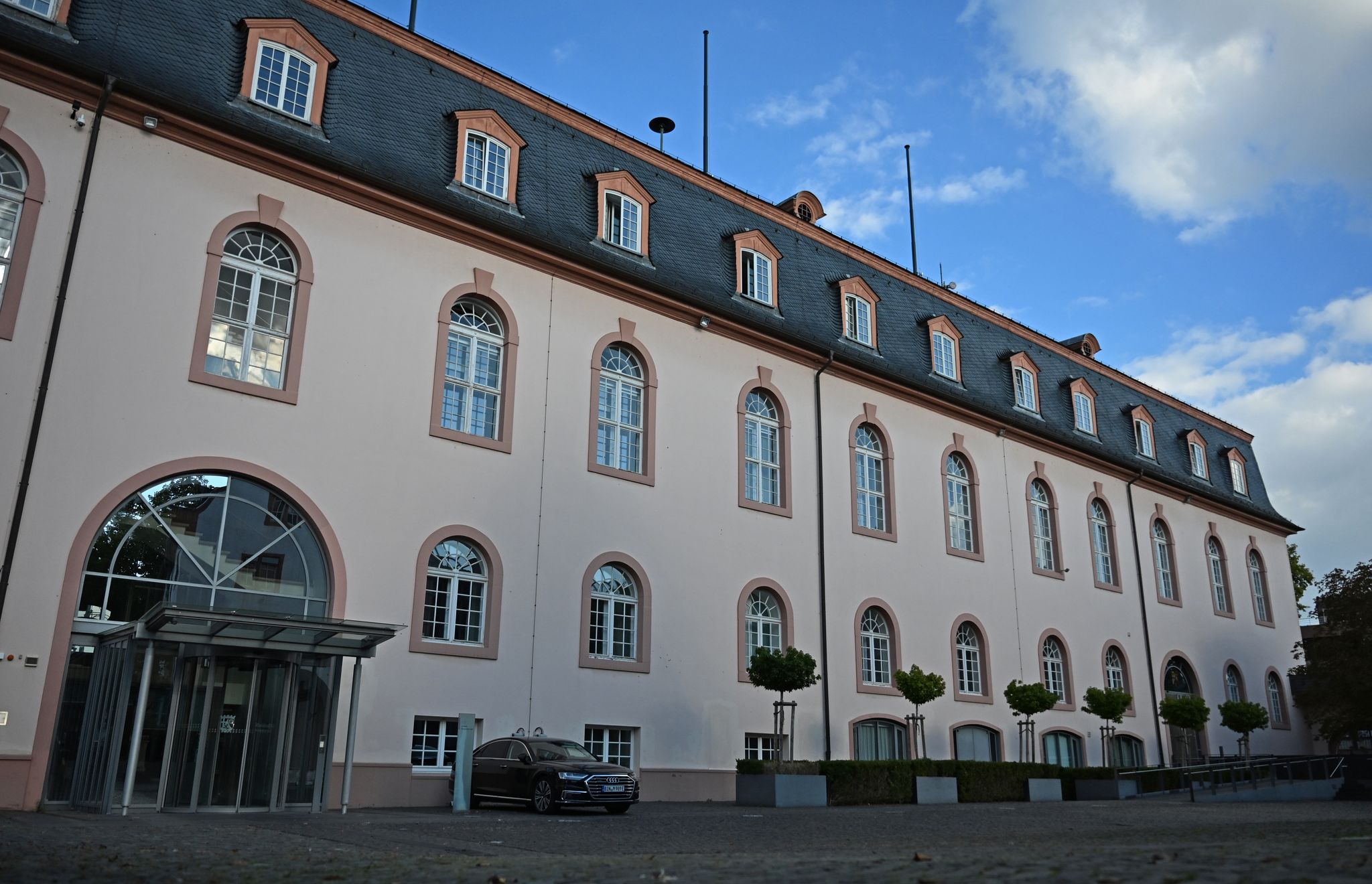 Von Druck und Leichtigkeit - Schnieder kontra Schweitzer