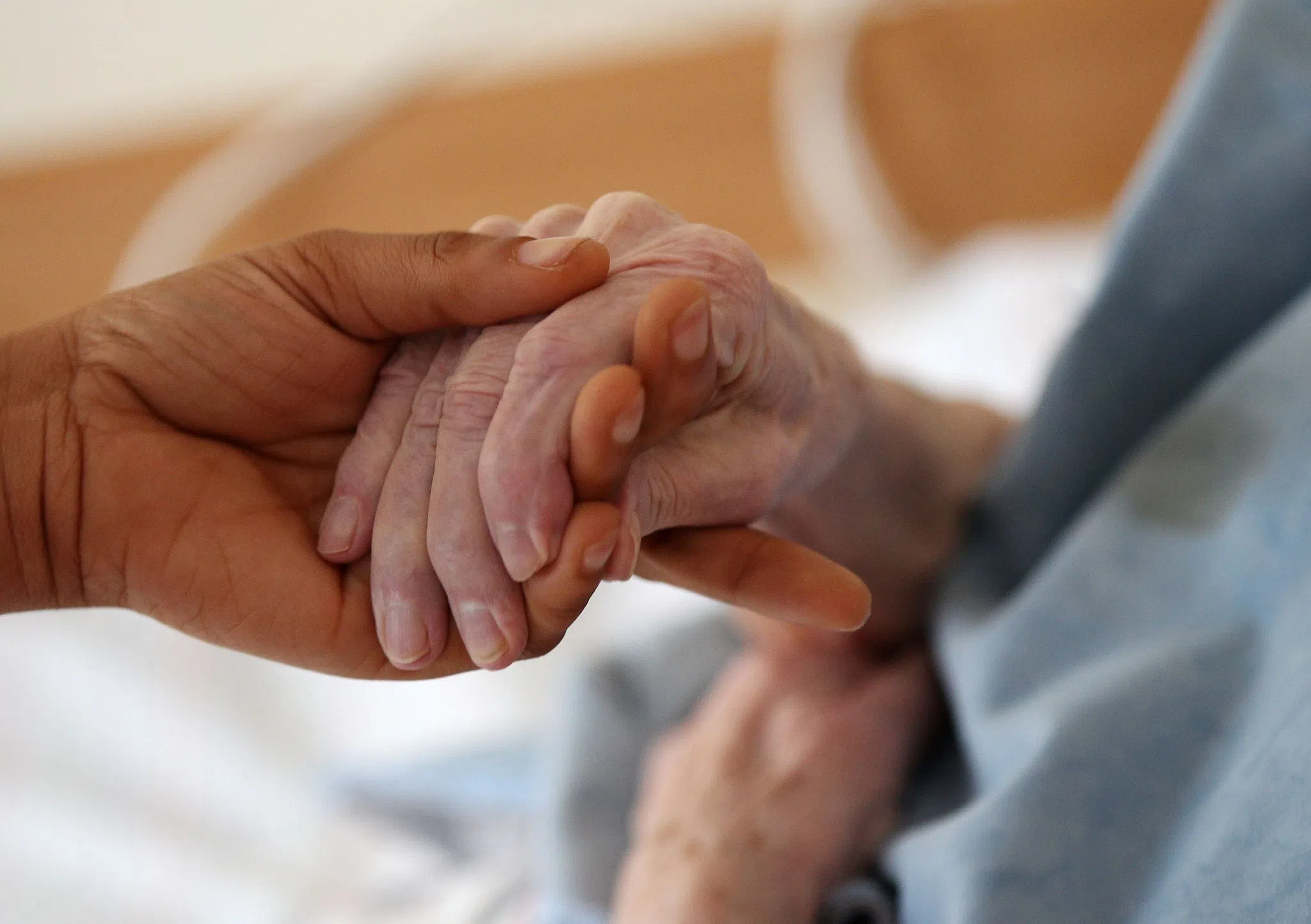 Wie wollen wir altern? Kommission betont Selbstbestimmung