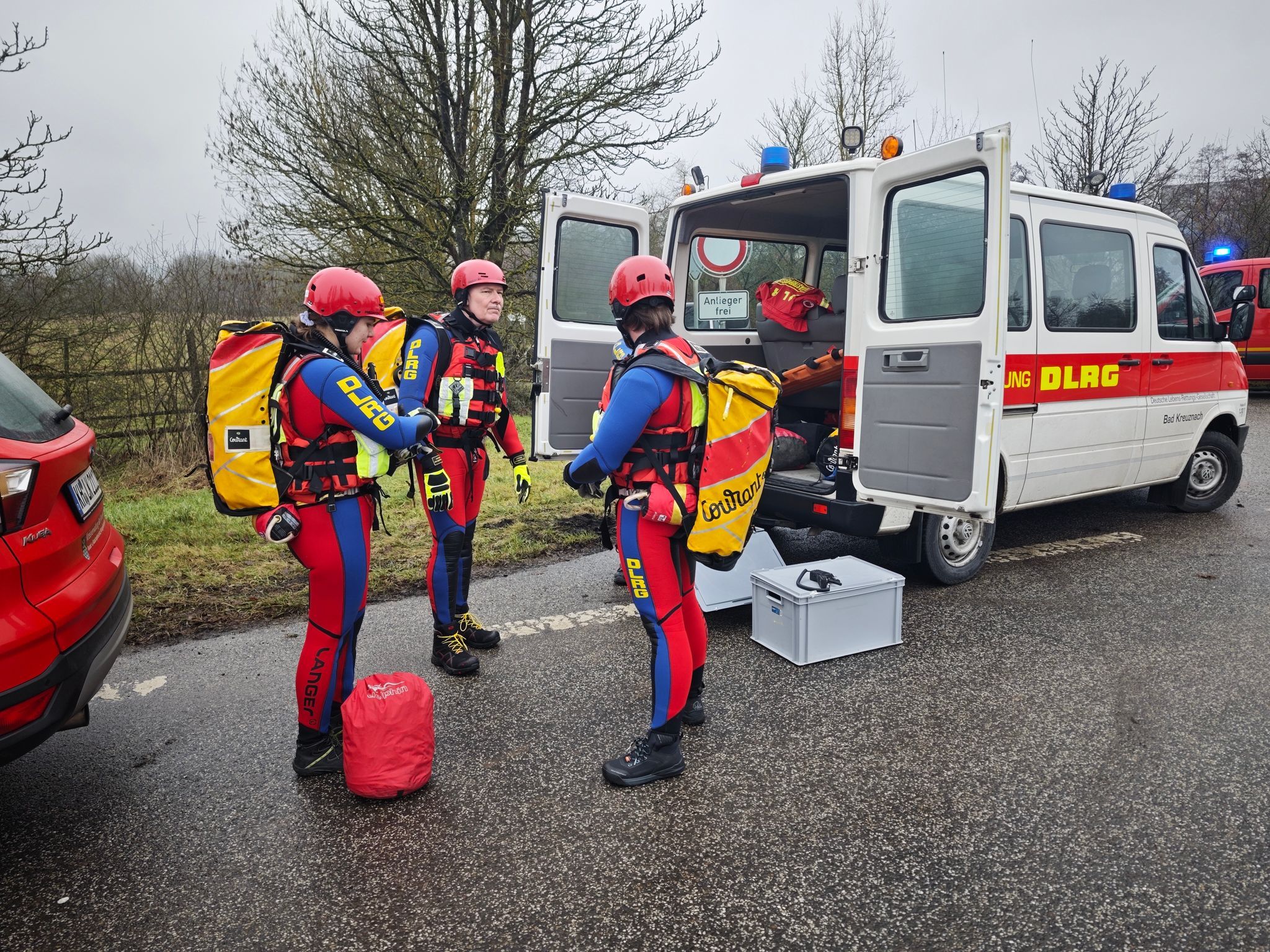 63-Jähriger fällt in die eiskalte Nahe