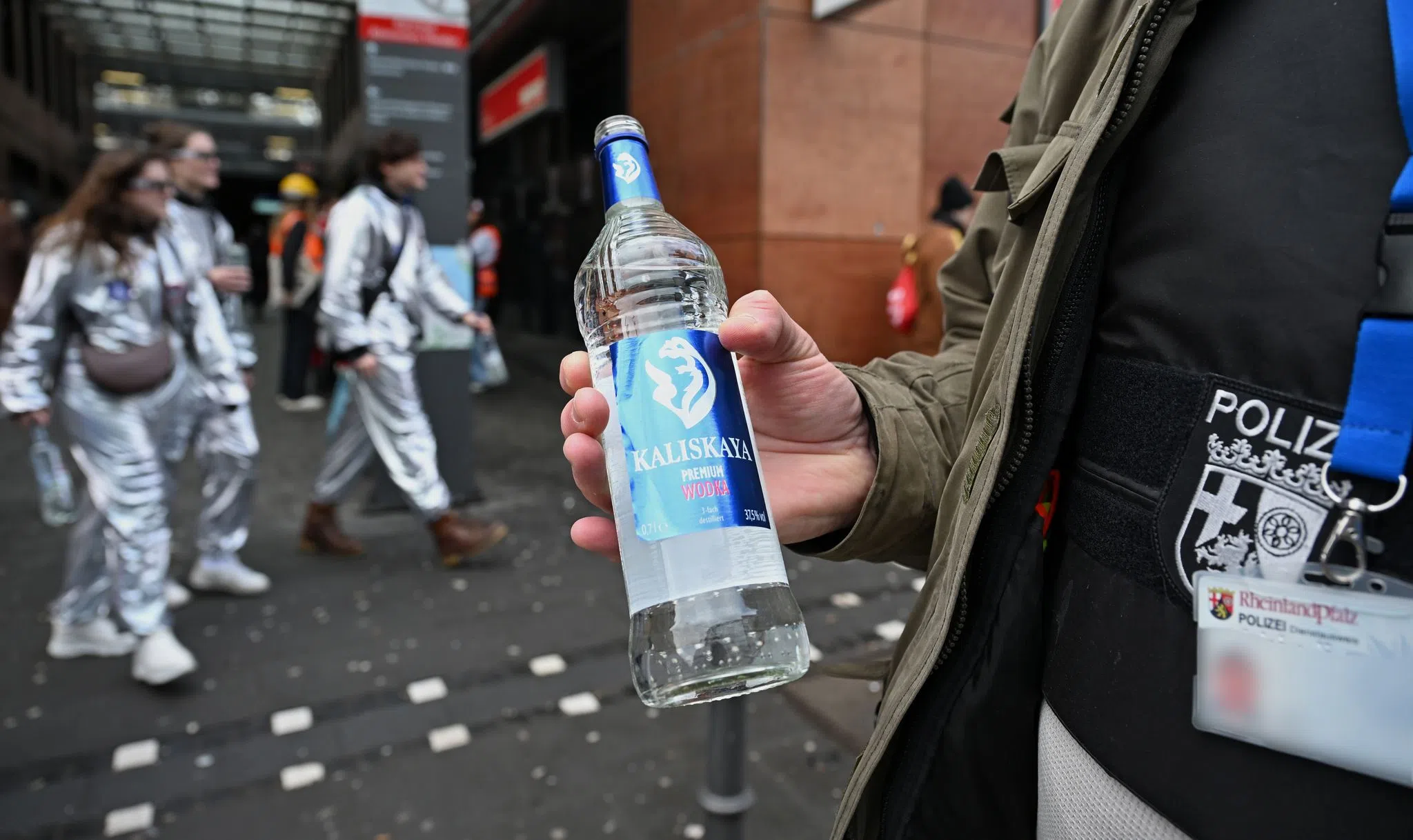 Rosenmontagszug in Mainz wegen eines Betrunkenen gestoppt