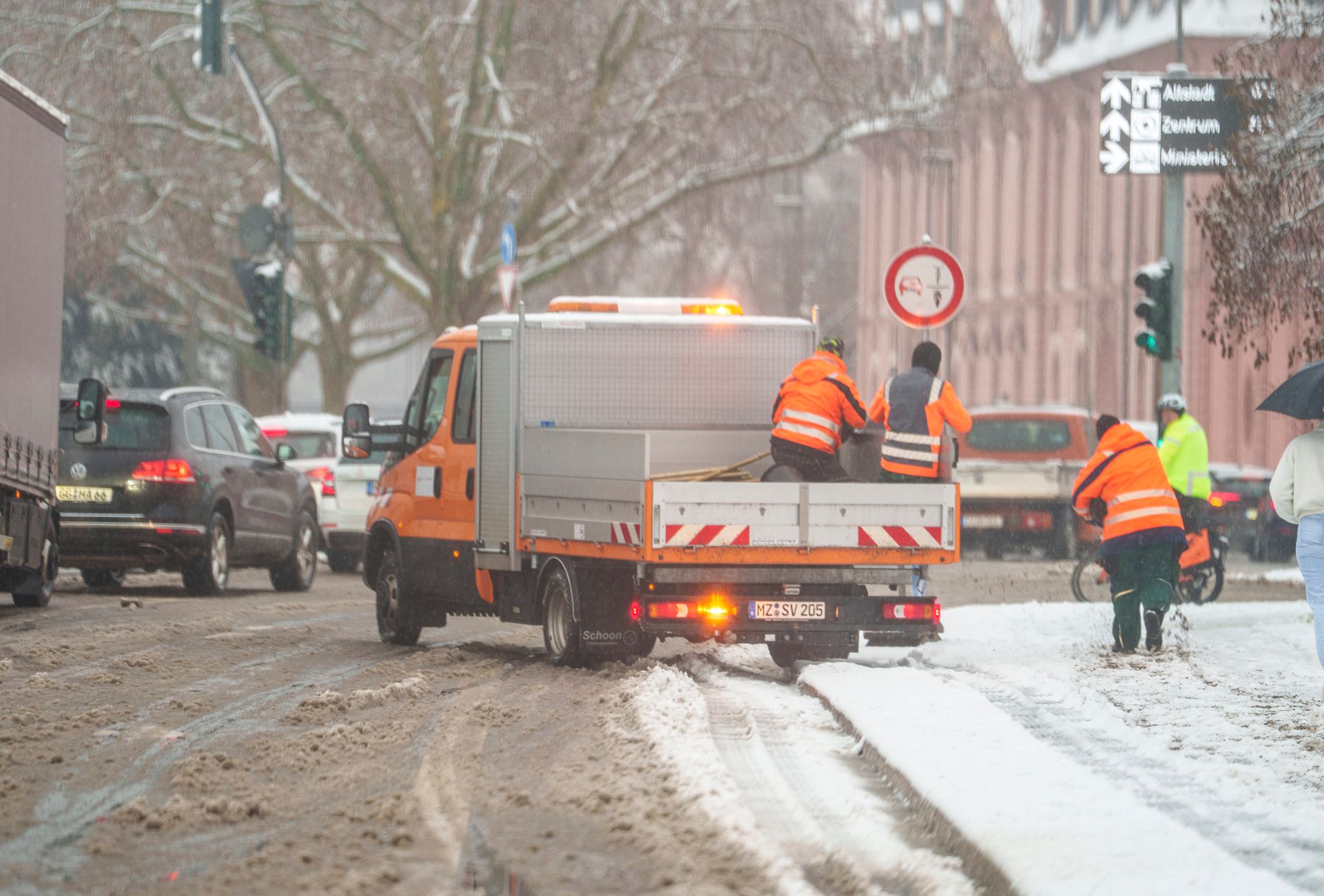 Schnee und Glätte: Rund 90 Unfälle in und um Mainz