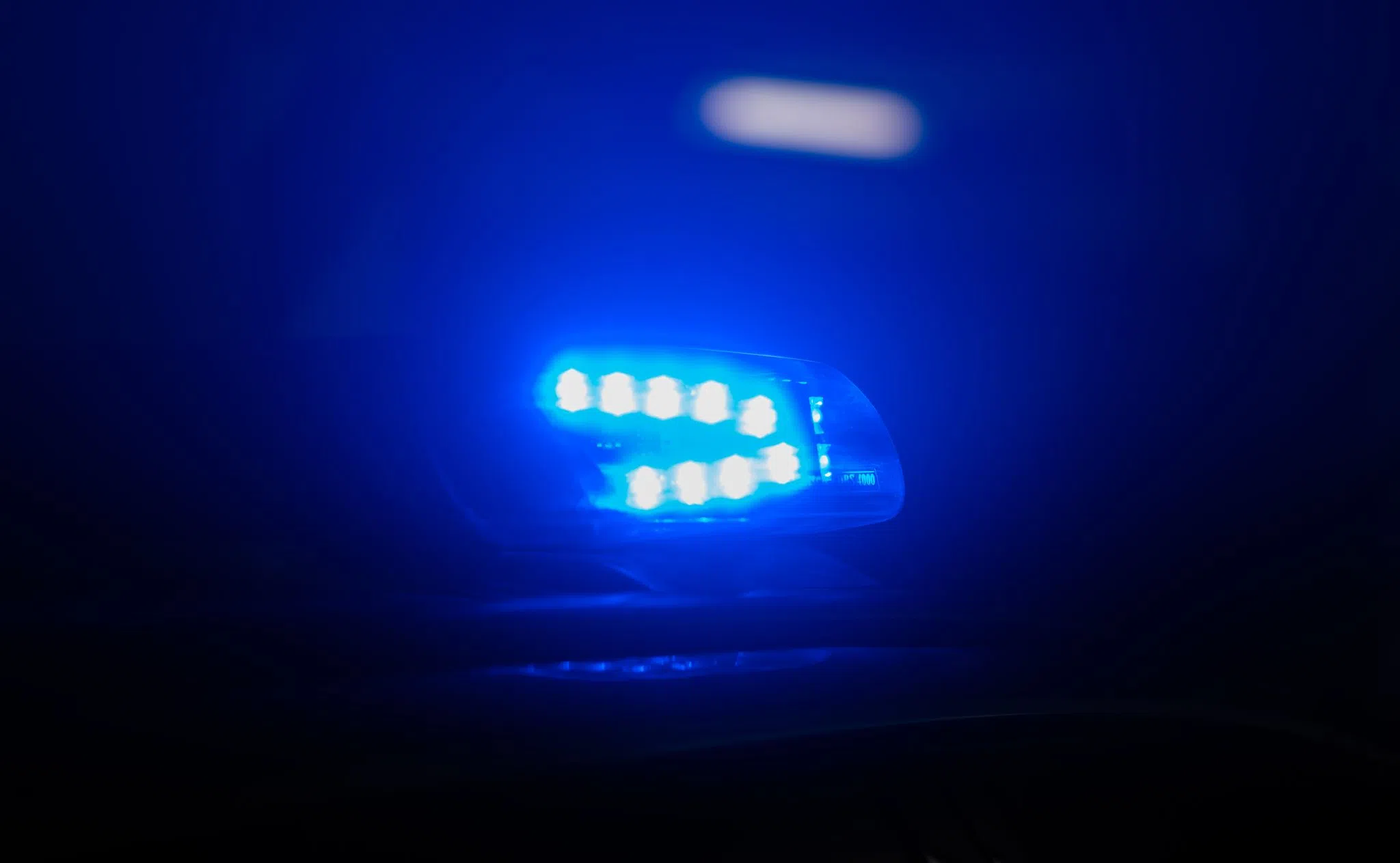 Jugendlicher von Auto erfasst und lebensgefährlich verletzt