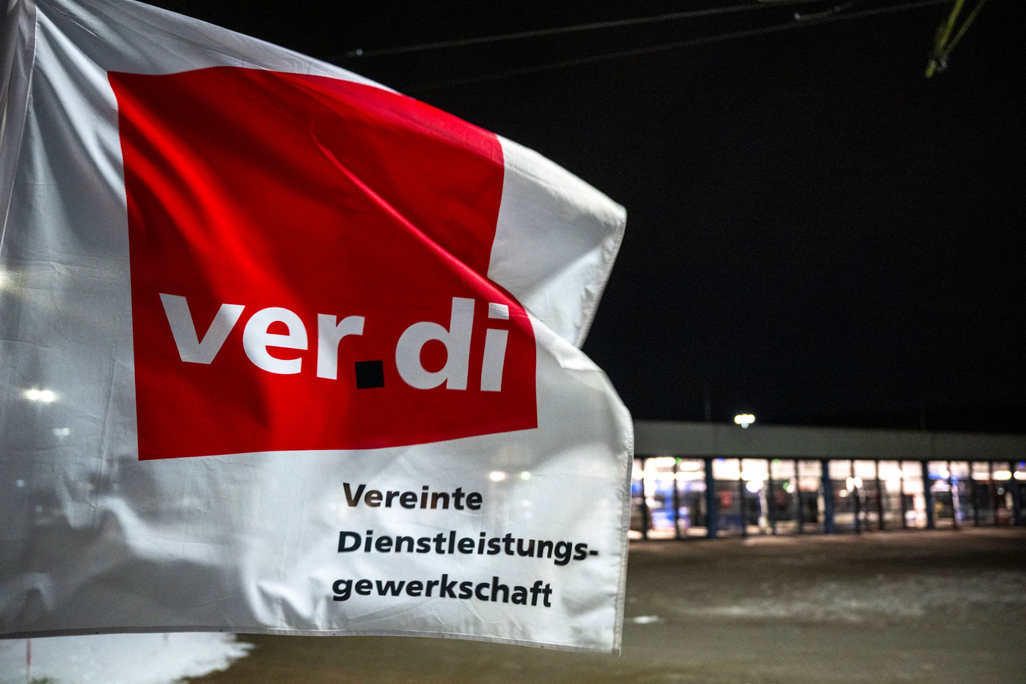 Beginn des Warnstreiks im Saarland