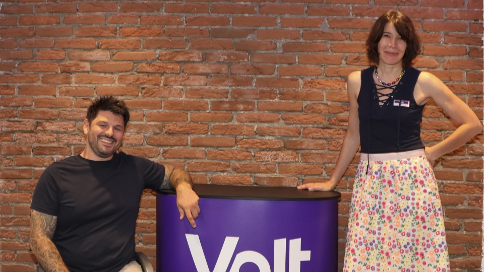 Katja Bühring und Dominik Seitz (Volt)