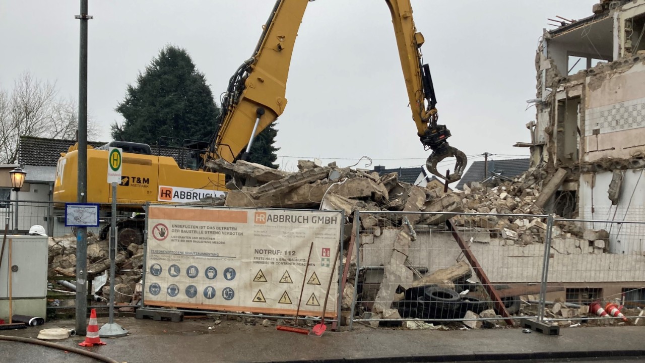 Abriss in der Torneystraße hat begonnen Abriss in der Torneystraße hat begonnen
