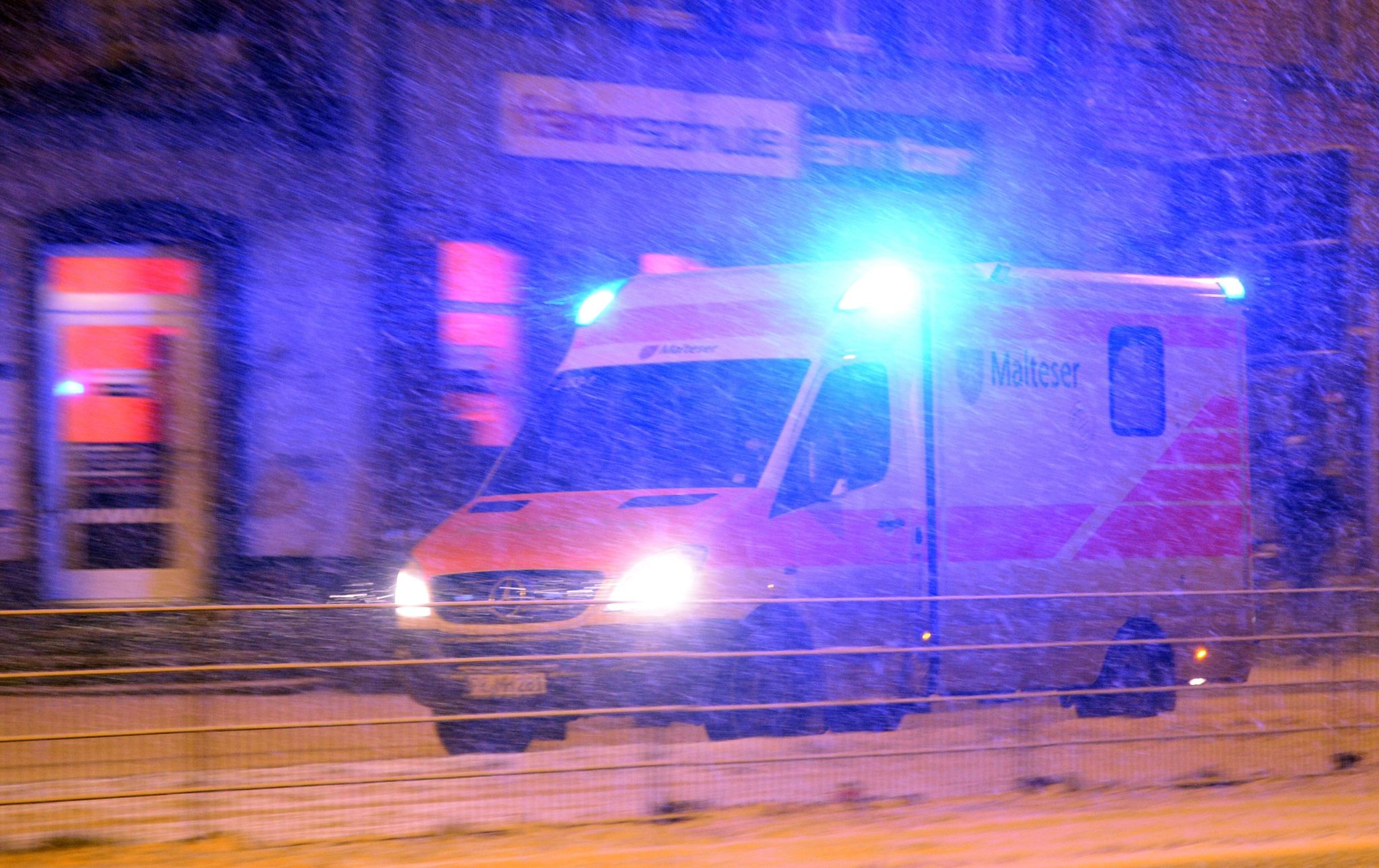 Kälteschutzzelt angezündet - schlafende Obdachlose gerettet