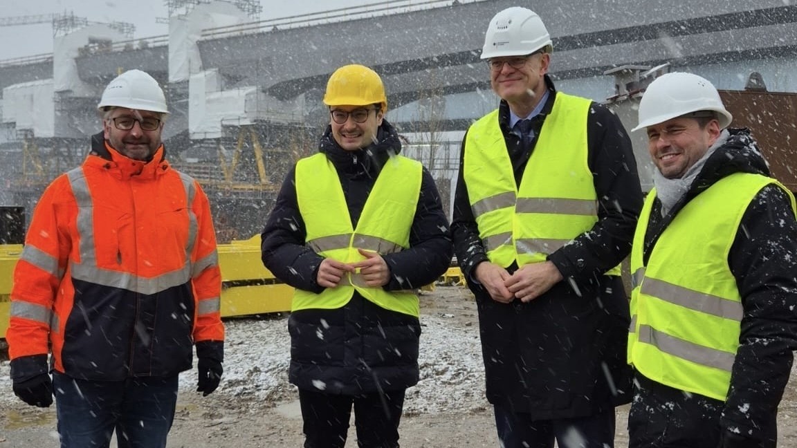 Verkehrsminister nimmt Pfaffendorfer Brücke unter die Lupe