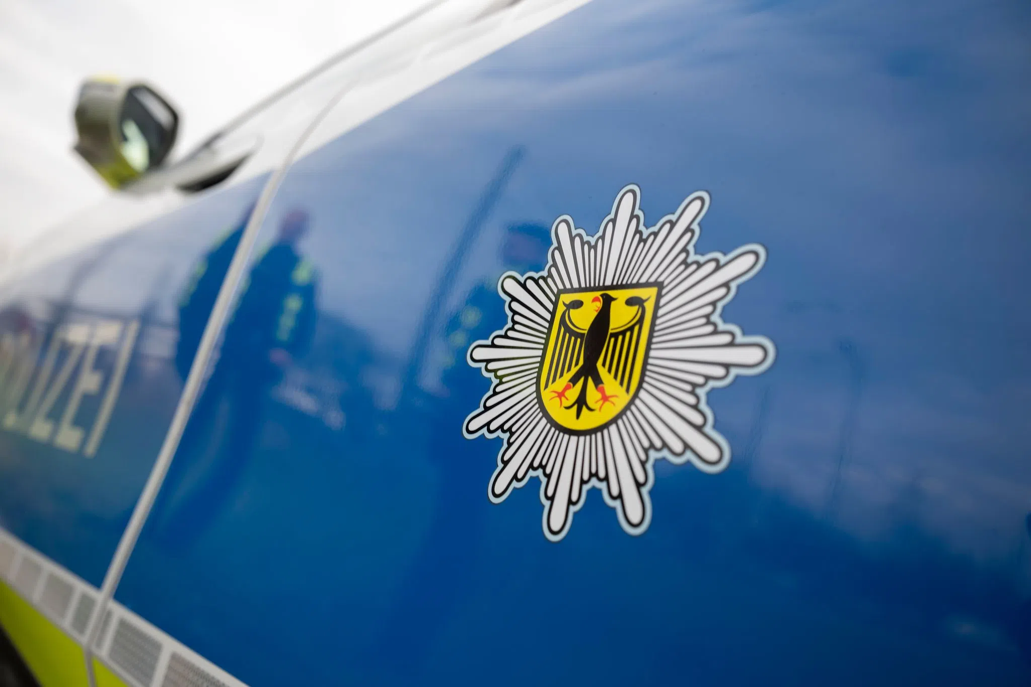 Attacke auf Zug mit Fürth-Fans - 90 vermummte Täter