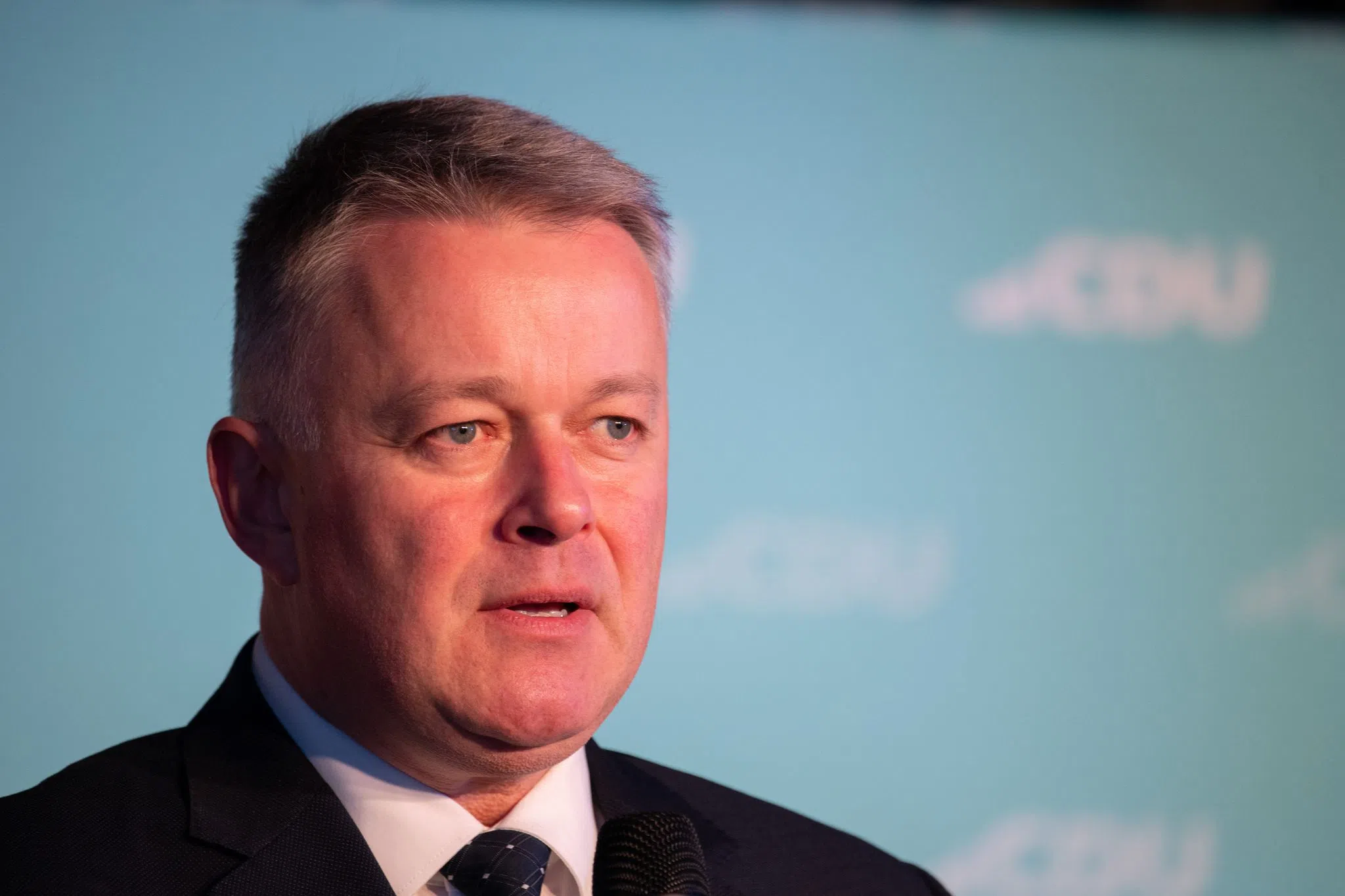 Schnieder: Nicht an Klimaziel «festklammern»