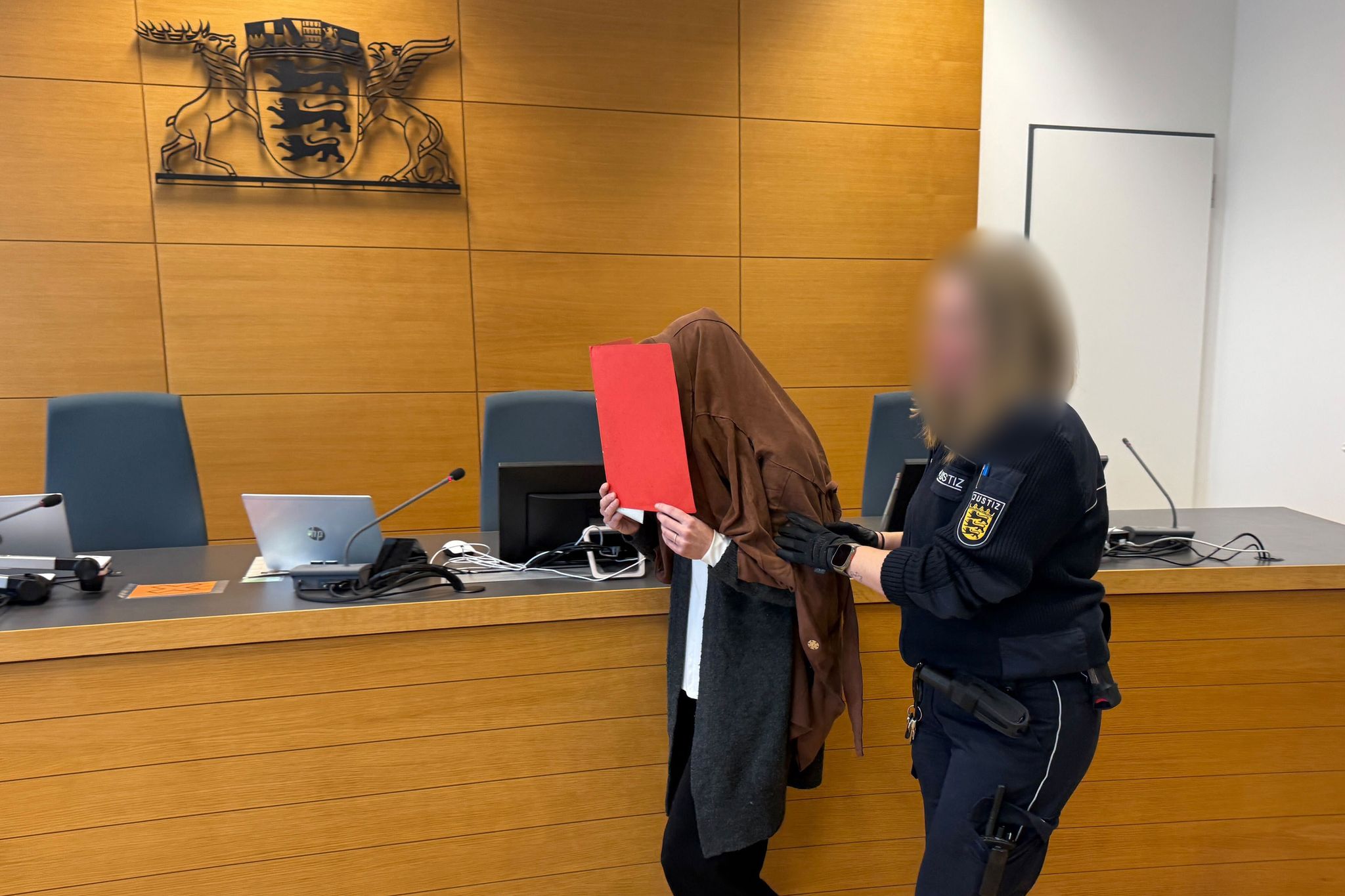 Lehrerin ohne Qualifikation - Hochstaplerin droht Haft