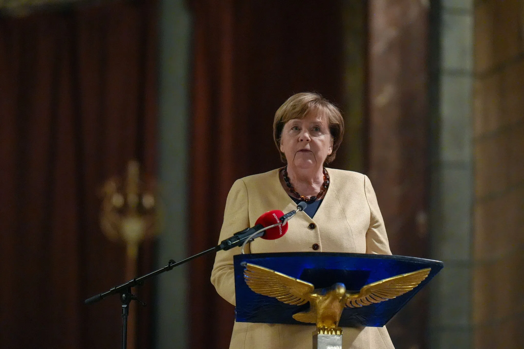 Merkel ruft in Klosterpredigt zu Mut gegen Ausgrenzung auf