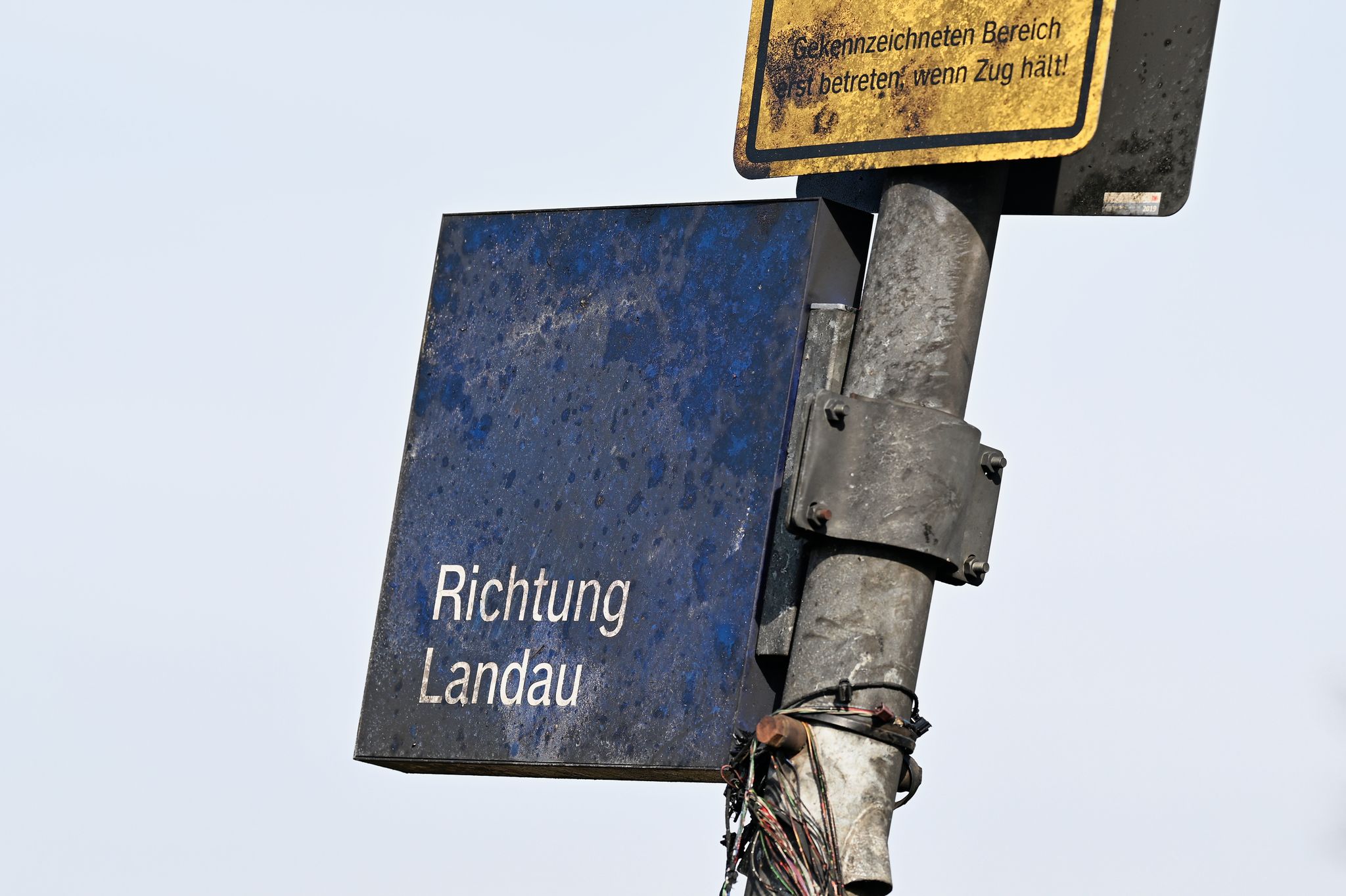 Bahnstrecke bei Insheim nach schwerem Unfall wieder frei