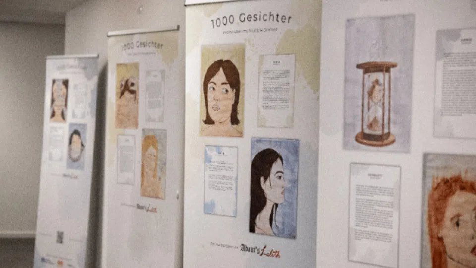 Kunst, die unter die Haut geht: Ausstellung "1000 Gesichter" in Montabaur eröffnet