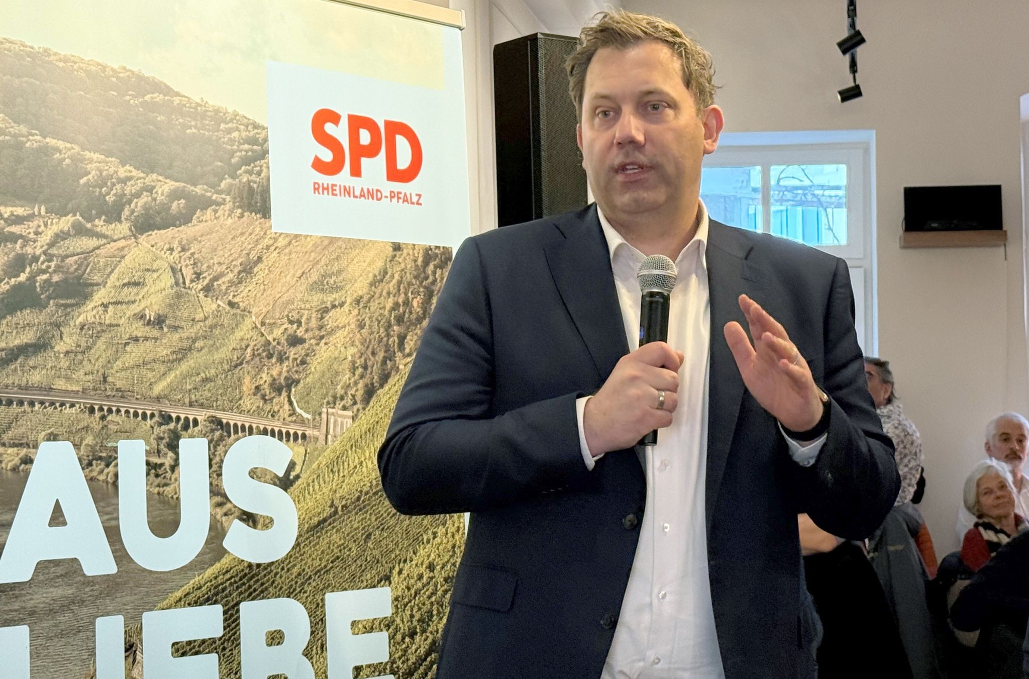 Klingbeil will Ölpreis-Profite an Bürger «zurückgeben»