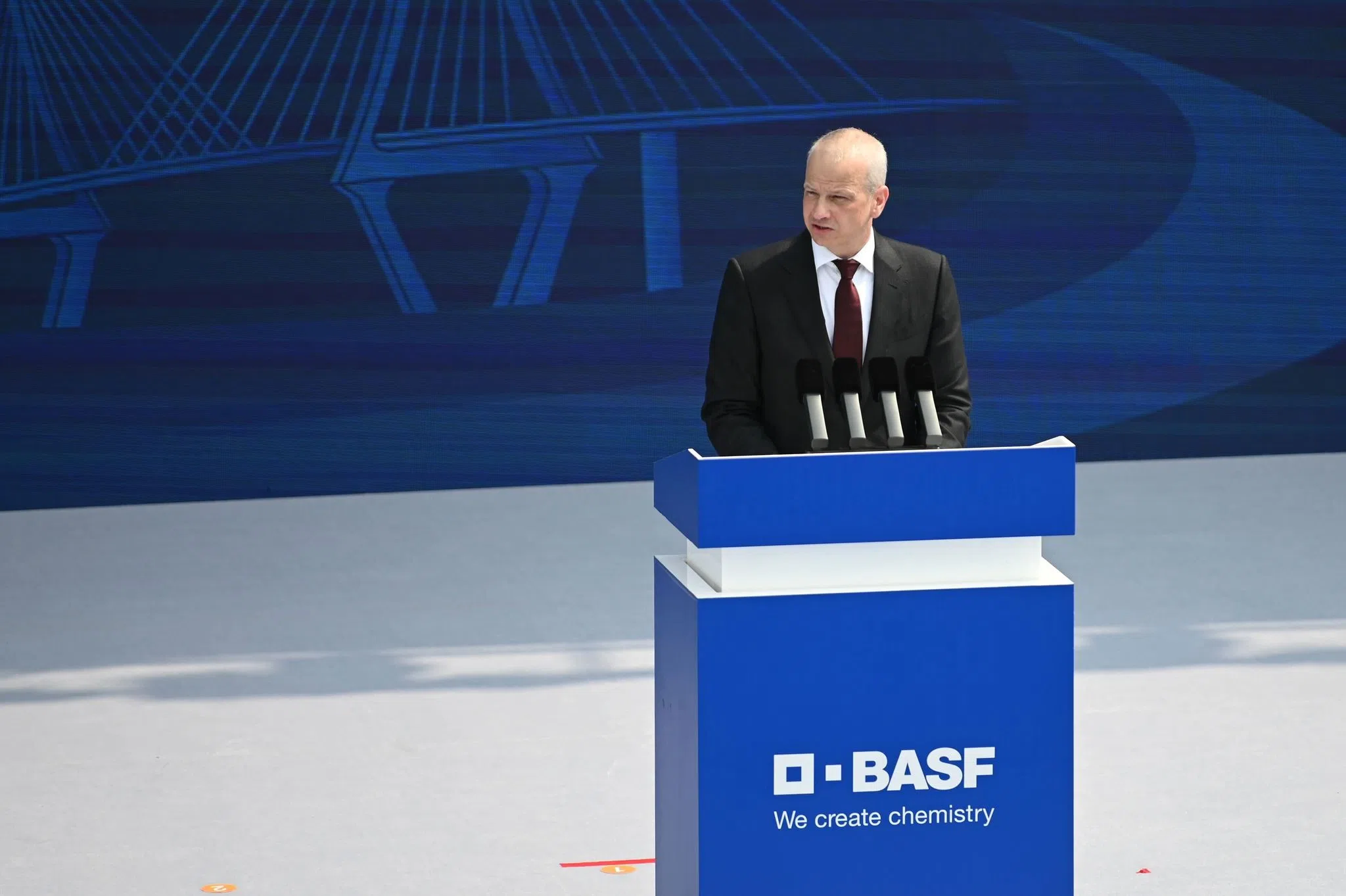 Milliardeninvestition - Neues BASF-Werk in China eröffnet