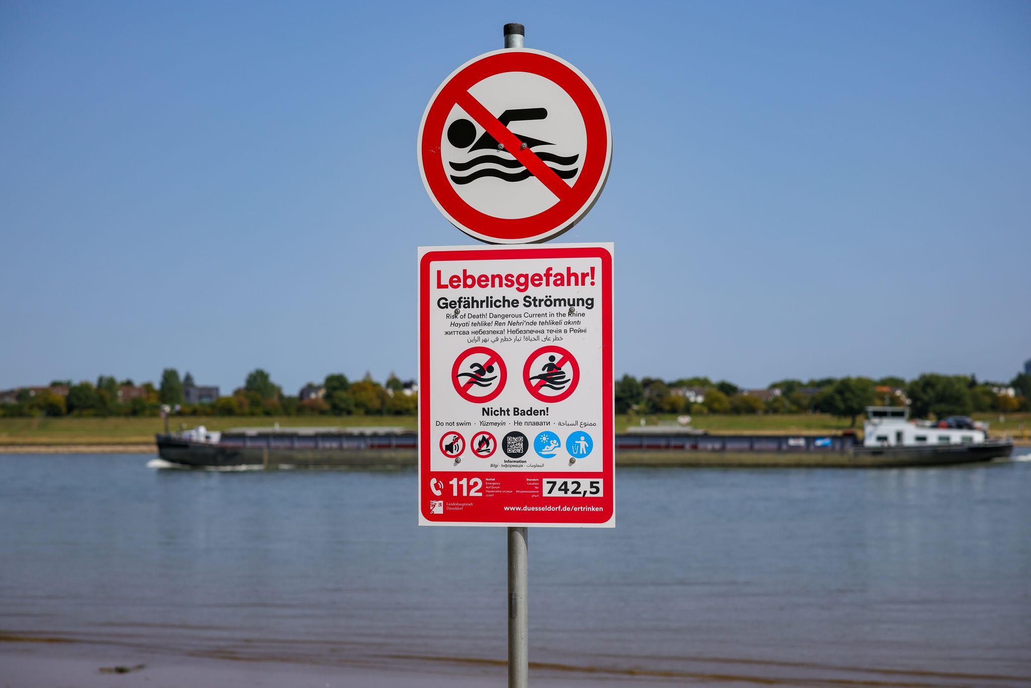 Leiche im Rhein entdeckt – Polizei bittet um Hilfe