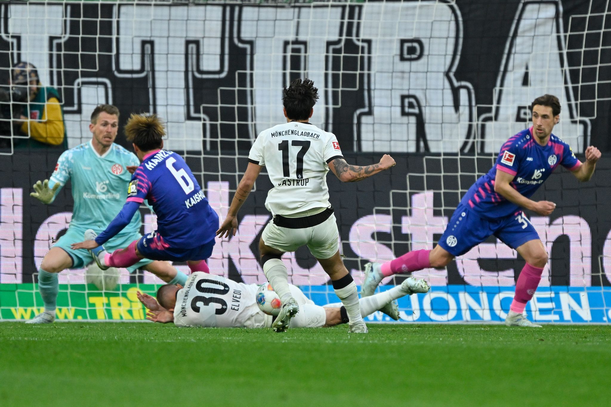 Last-Minute-Ausgleich: Mainz holt Punkt in Gladbach