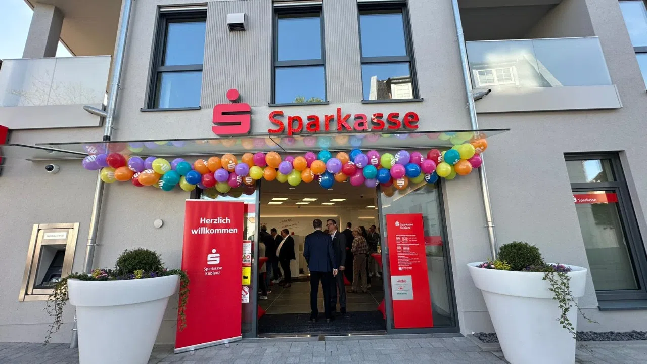 Neue Sparkassen-Filiale in Horchheim öffnet ihre Türen